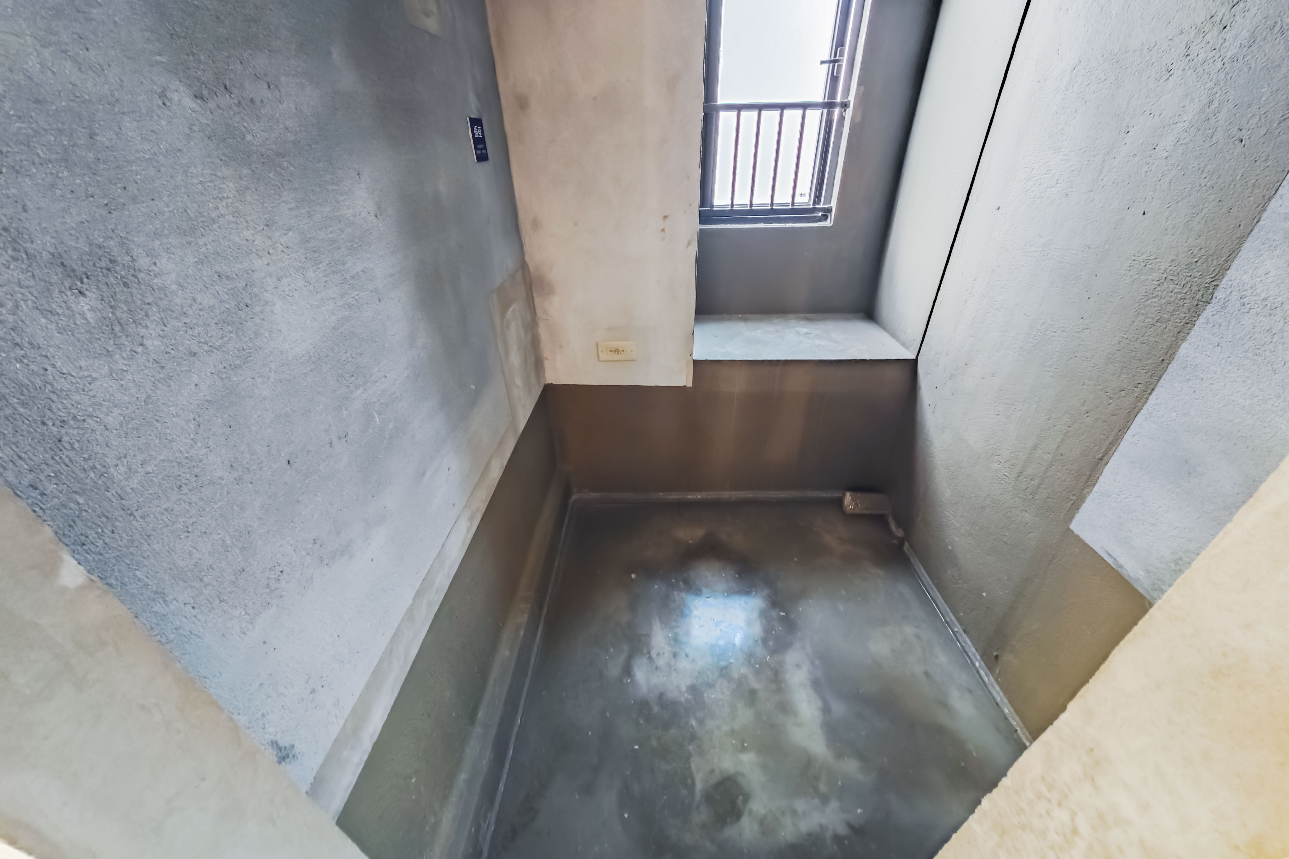 建发玖洲观澜  4室2厅2卫   215.00万其他