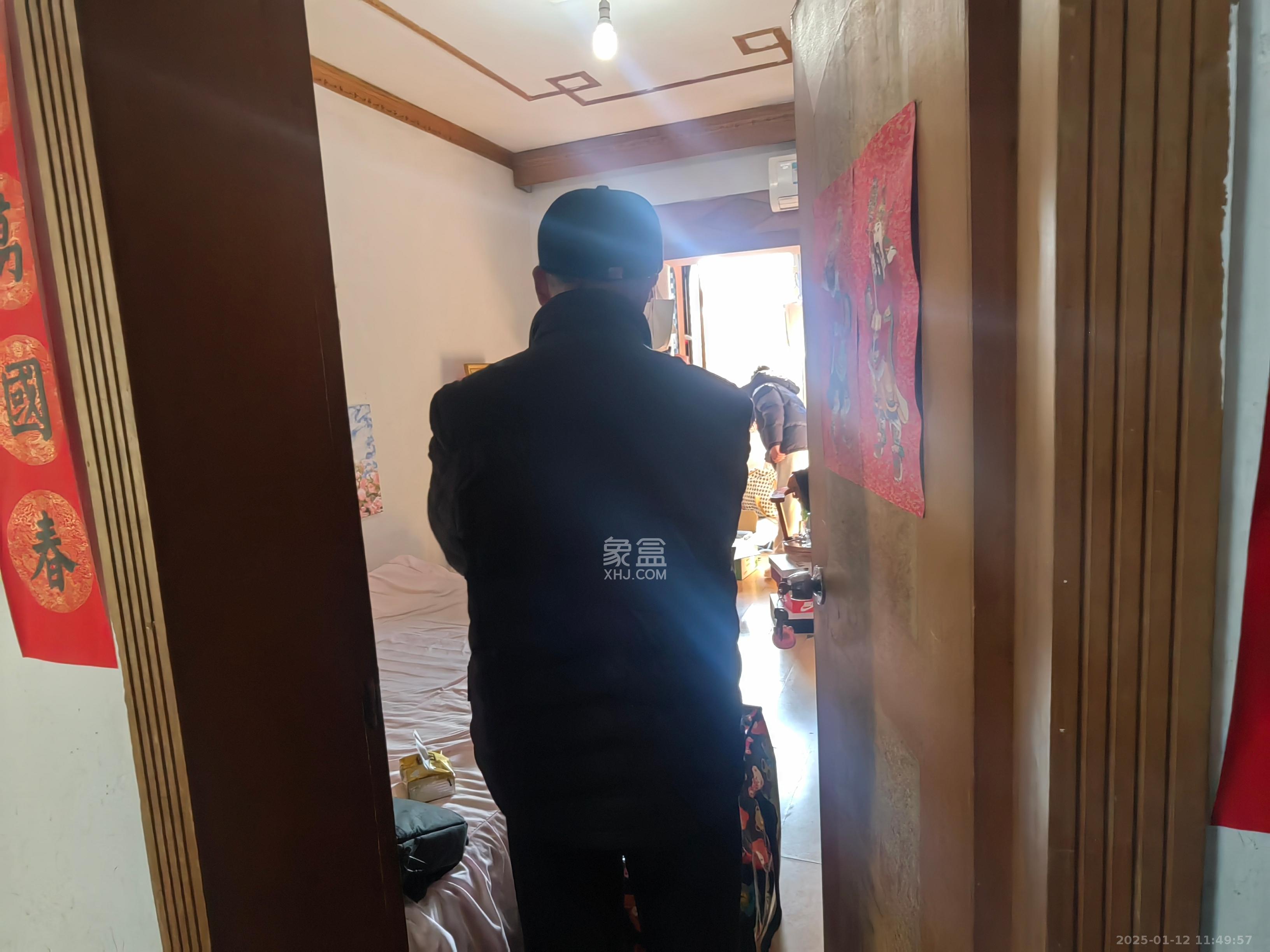 油铺街社区-人造板厂宿舍  3室2厅1卫   2000.00元/月室内图