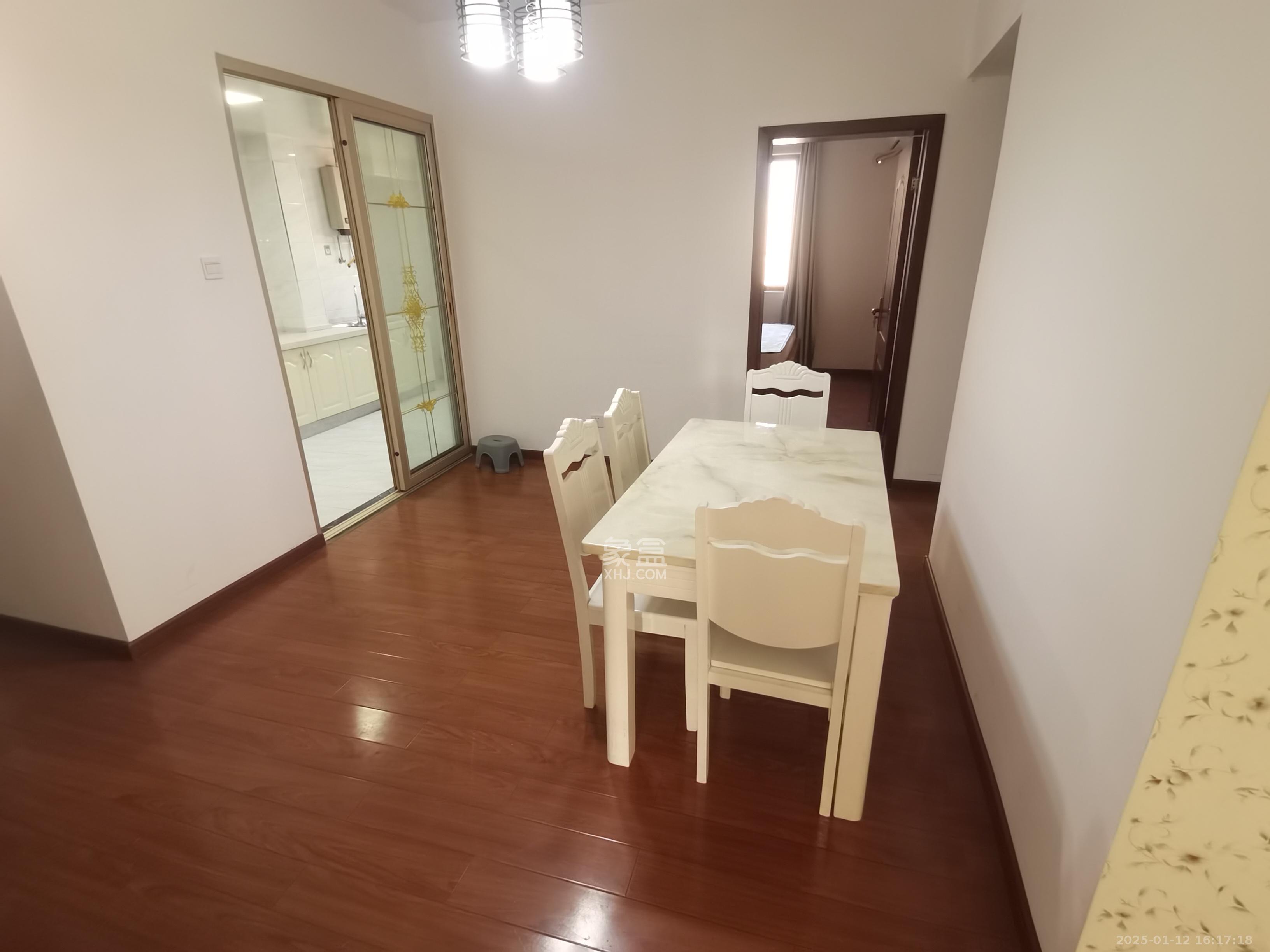 香樟鑫都  3室2厅1卫   2900.00元/月室内图