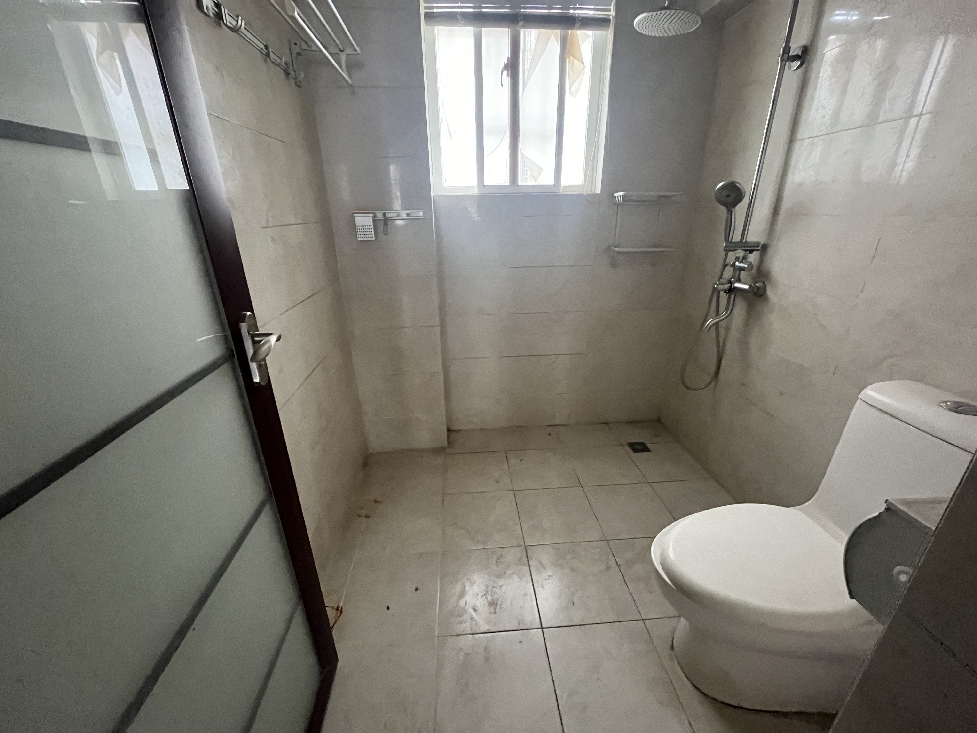 天上人间 3室2厅2卫 180.0万 天上人间 3室2厅2卫 180.0万室内图