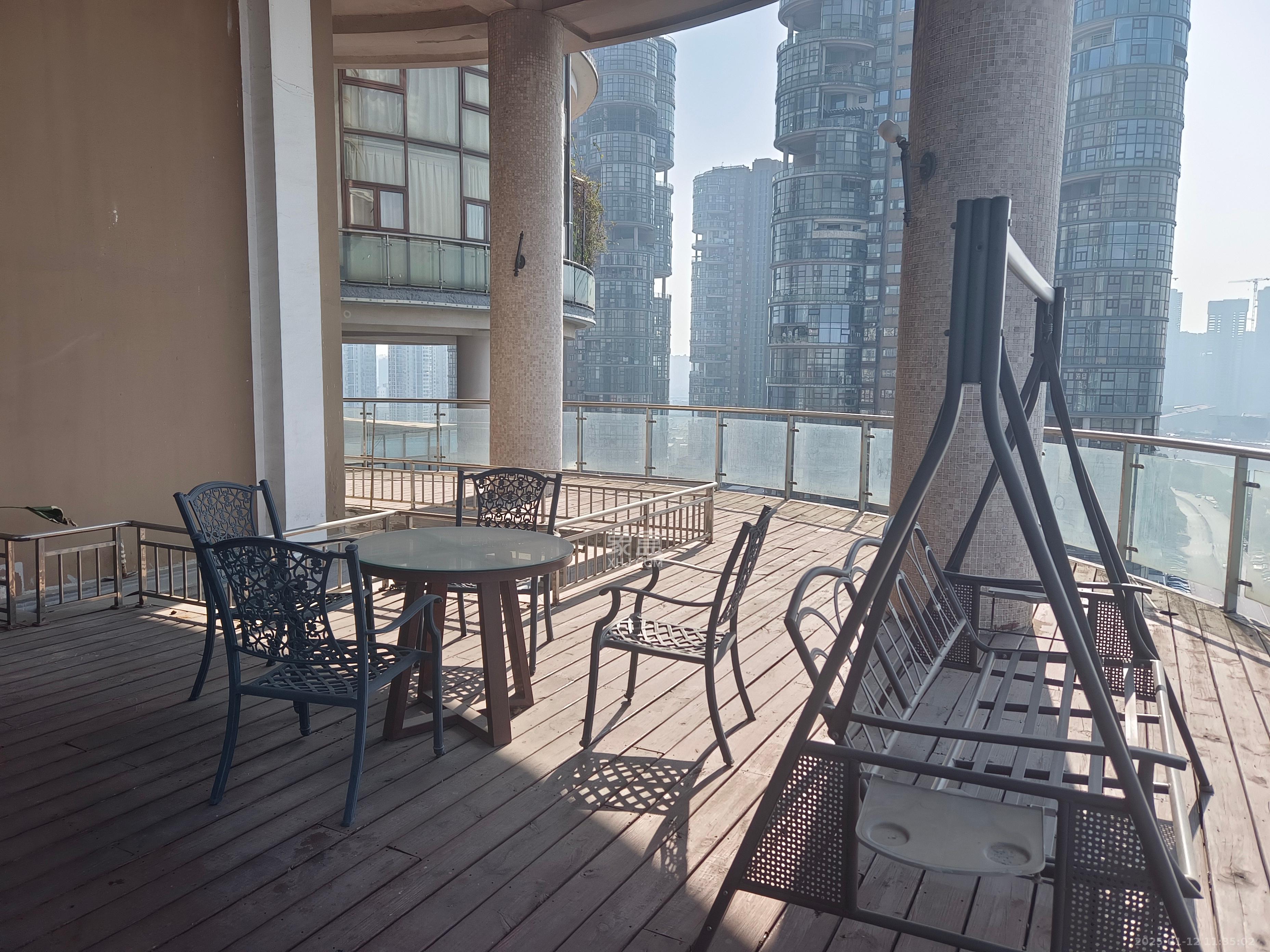 湘江世纪城富湾国际 4室2厅2卫 10000.0元/月 湘江世纪城富湾国际 4室2厅2卫 10000.0元/月室内图