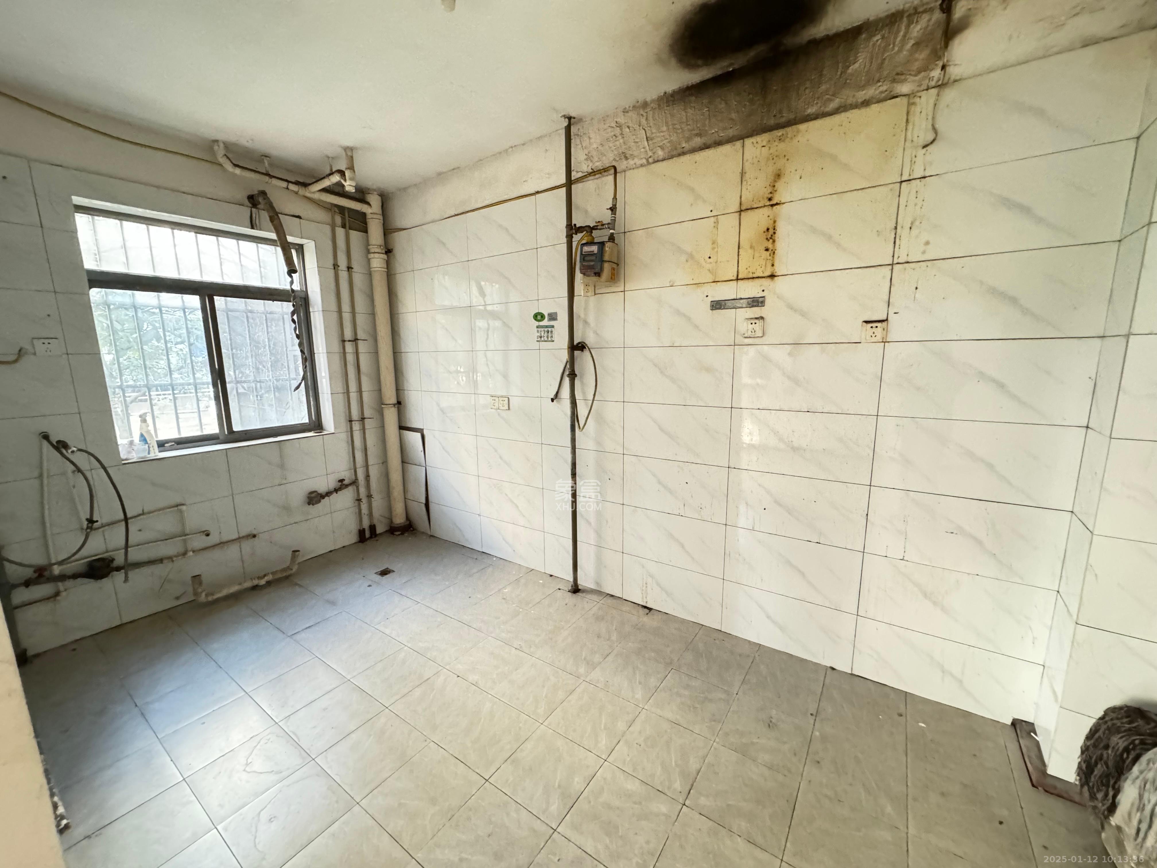 白沙世纪佳园 5室2厅2卫 3200.0元/月 白沙世纪佳园 5室2厅2卫 3200.0元/月室内图