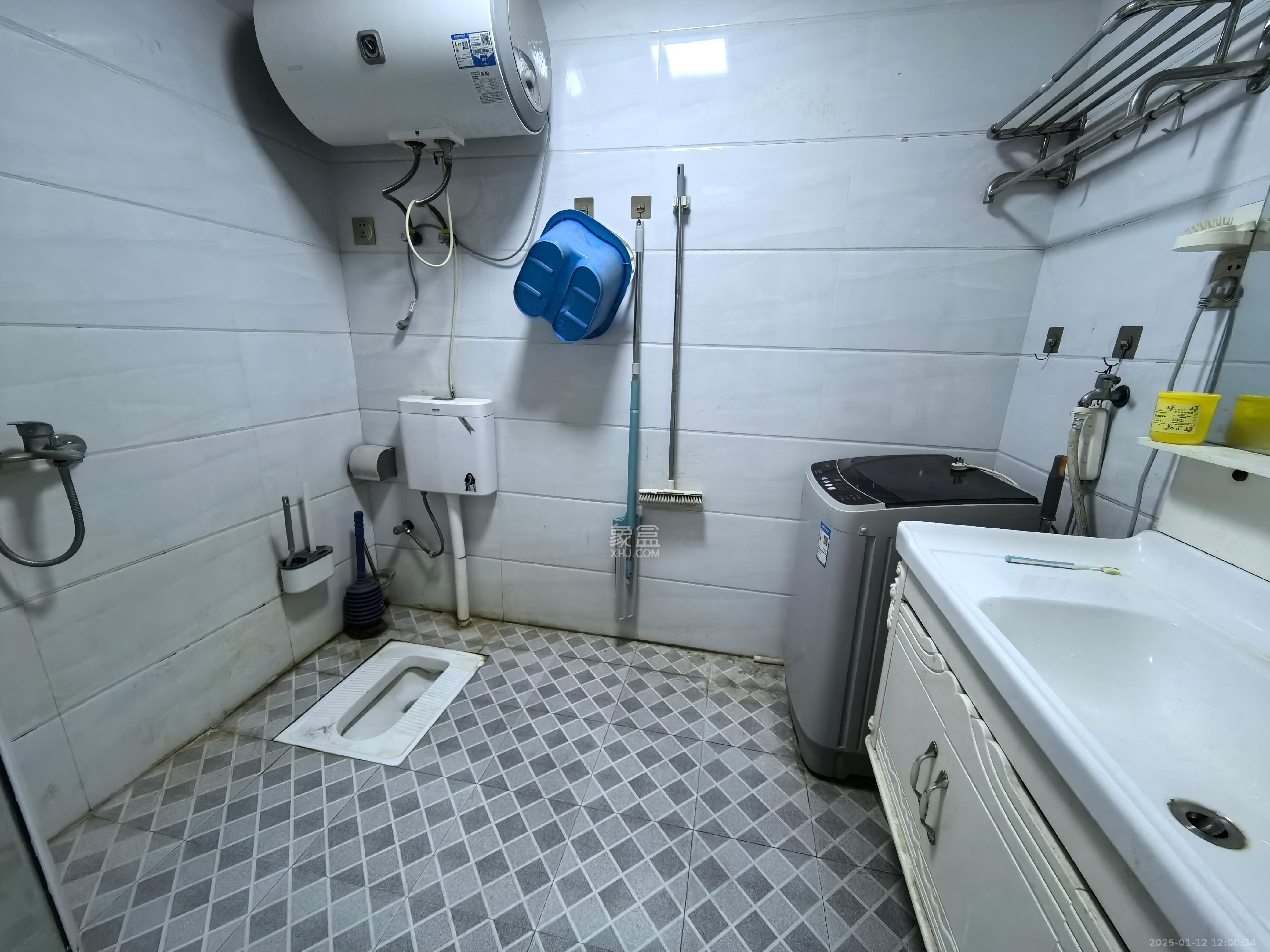 新世界广场 1室1厅1卫 1500.0元/月 新世界广场 1室1厅1卫 1500.0元/月室内图