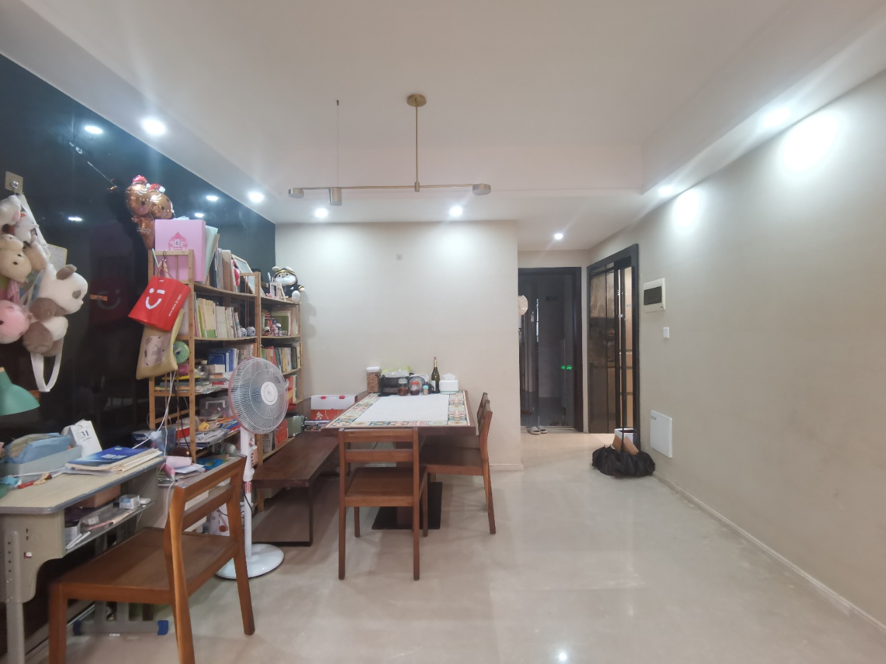 天鹅湾 2室2厅1卫 225.0万 天鹅湾 2室2厅1卫 225.0万室内图