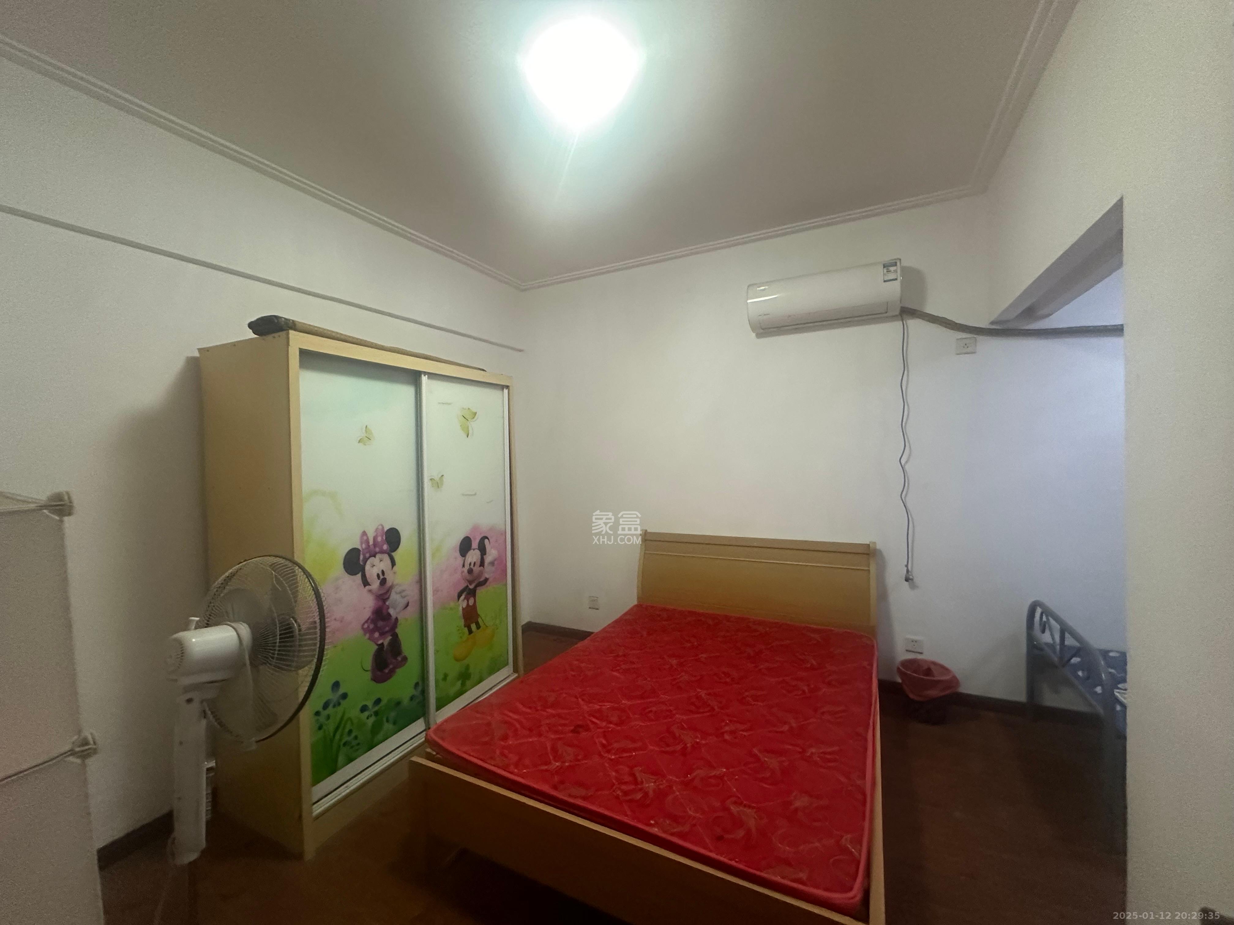 水岸兰庭 3室2厅2卫 2600.0元/月 水岸兰庭 3室2厅2卫 2600.0元/月室内图