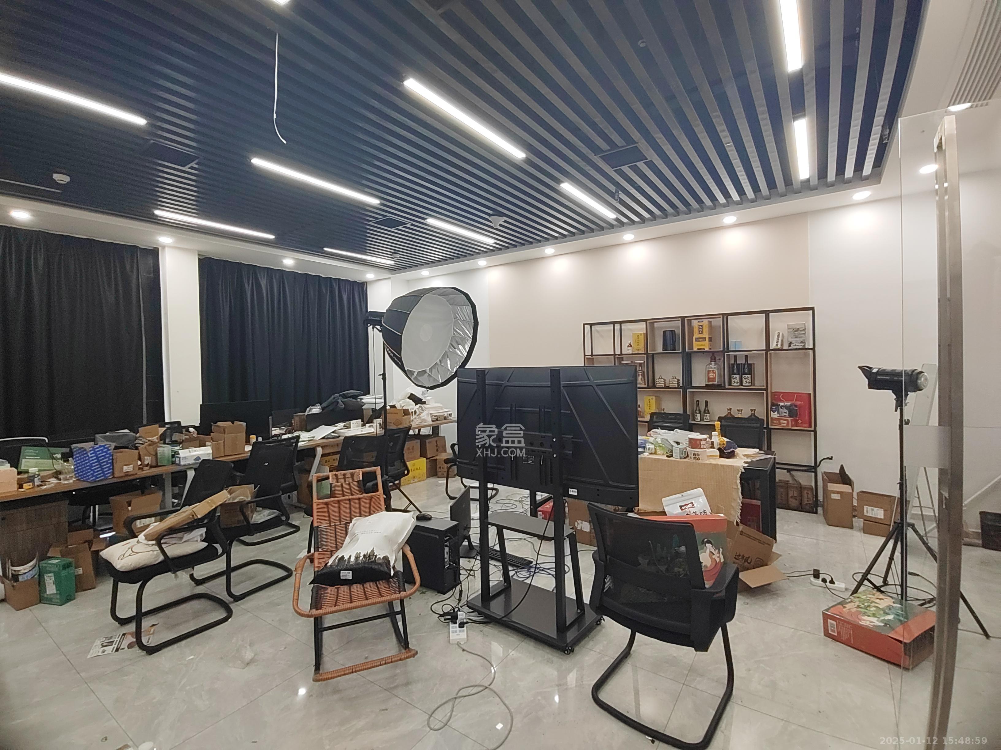 中一鲲出(鲲鹏府) 5室1厅1卫 22000.0元/月 中一鲲出(鲲鹏府) 5室1厅1卫 22000.0元/月室内图