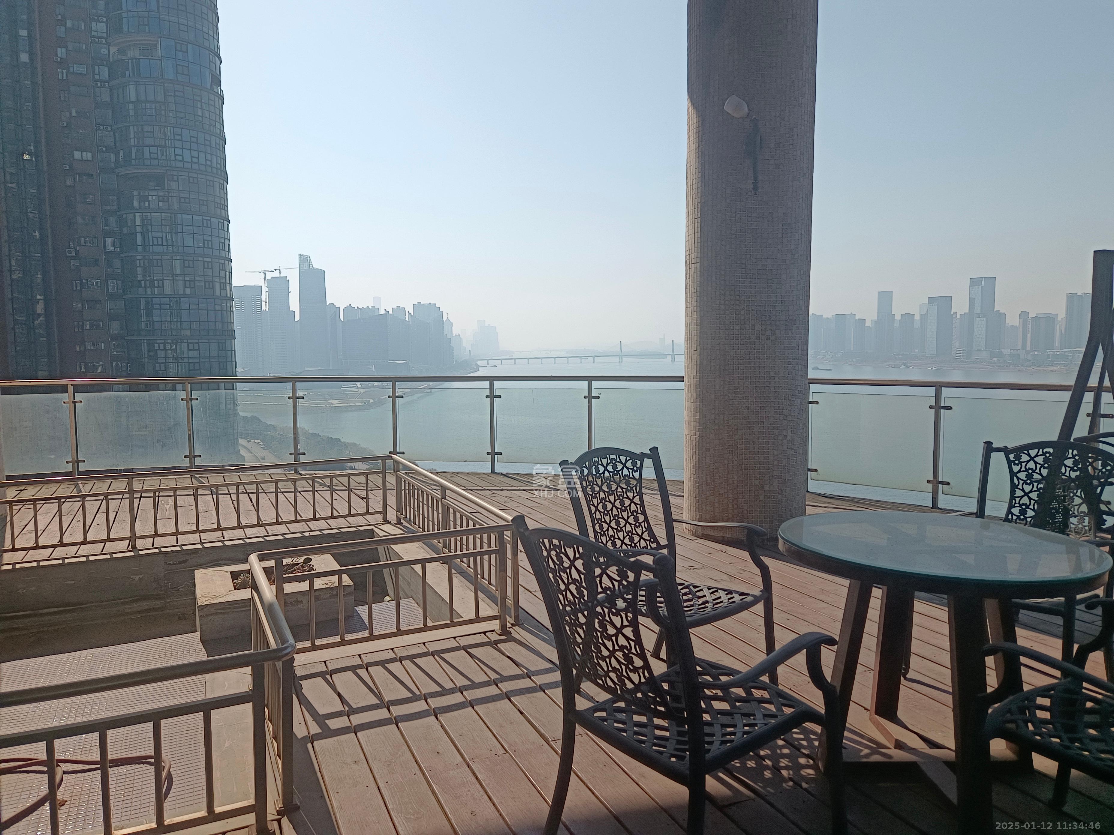 湘江世纪城富湾国际 4室2厅2卫 10000.0元/月 湘江世纪城富湾国际 4室2厅2卫 10000.0元/月室内图