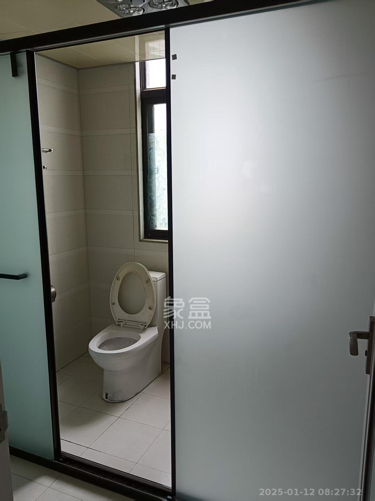 康桥长郡  1室1厅1卫   2200.00元/月室内图
