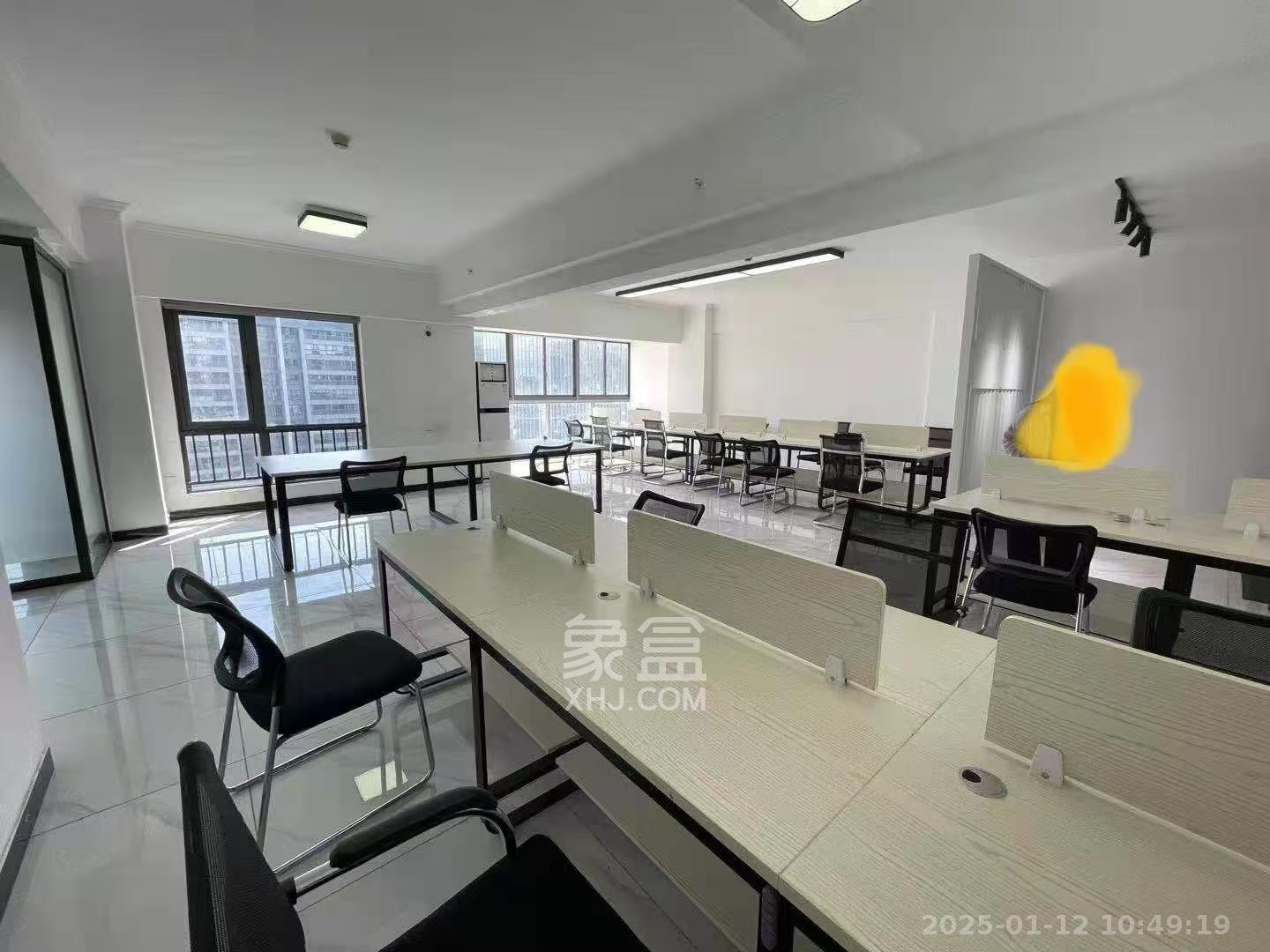 复地星光天地  1室0厅0卫    9000.0元/月 复地星光天地  1室0厅0卫    9000.0元/月室内图