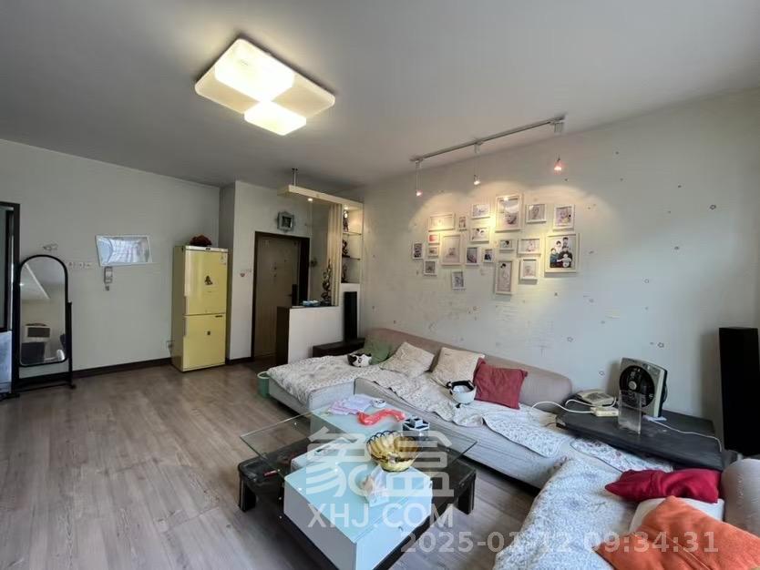 华天望族苑  3室2厅1卫   2200.00元/月室内图