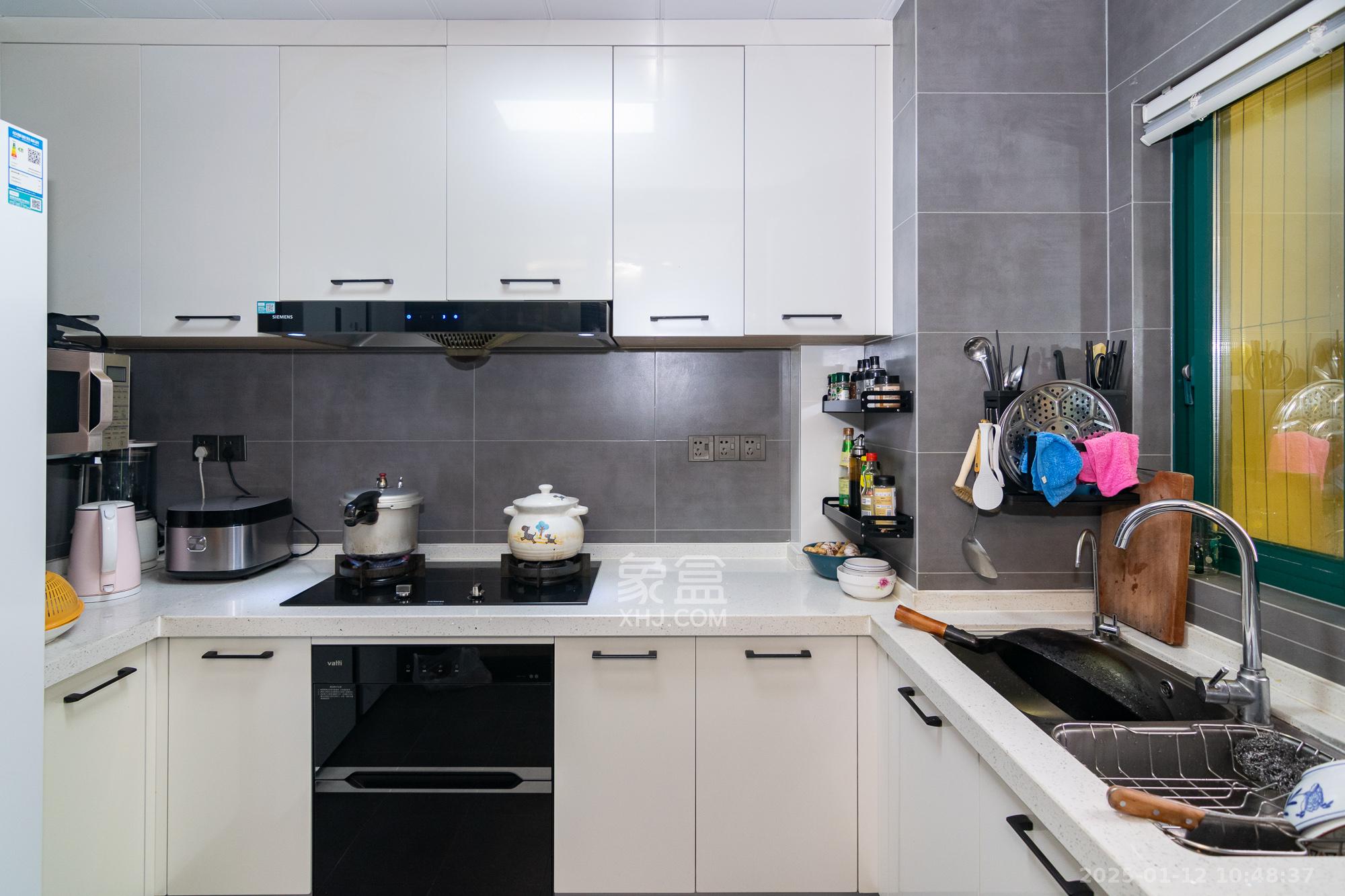 三润城(三润星城) 1室0厅0卫 4000.0元/月 三润城(三润星城) 1室0厅0卫 4000.0元/月室内图