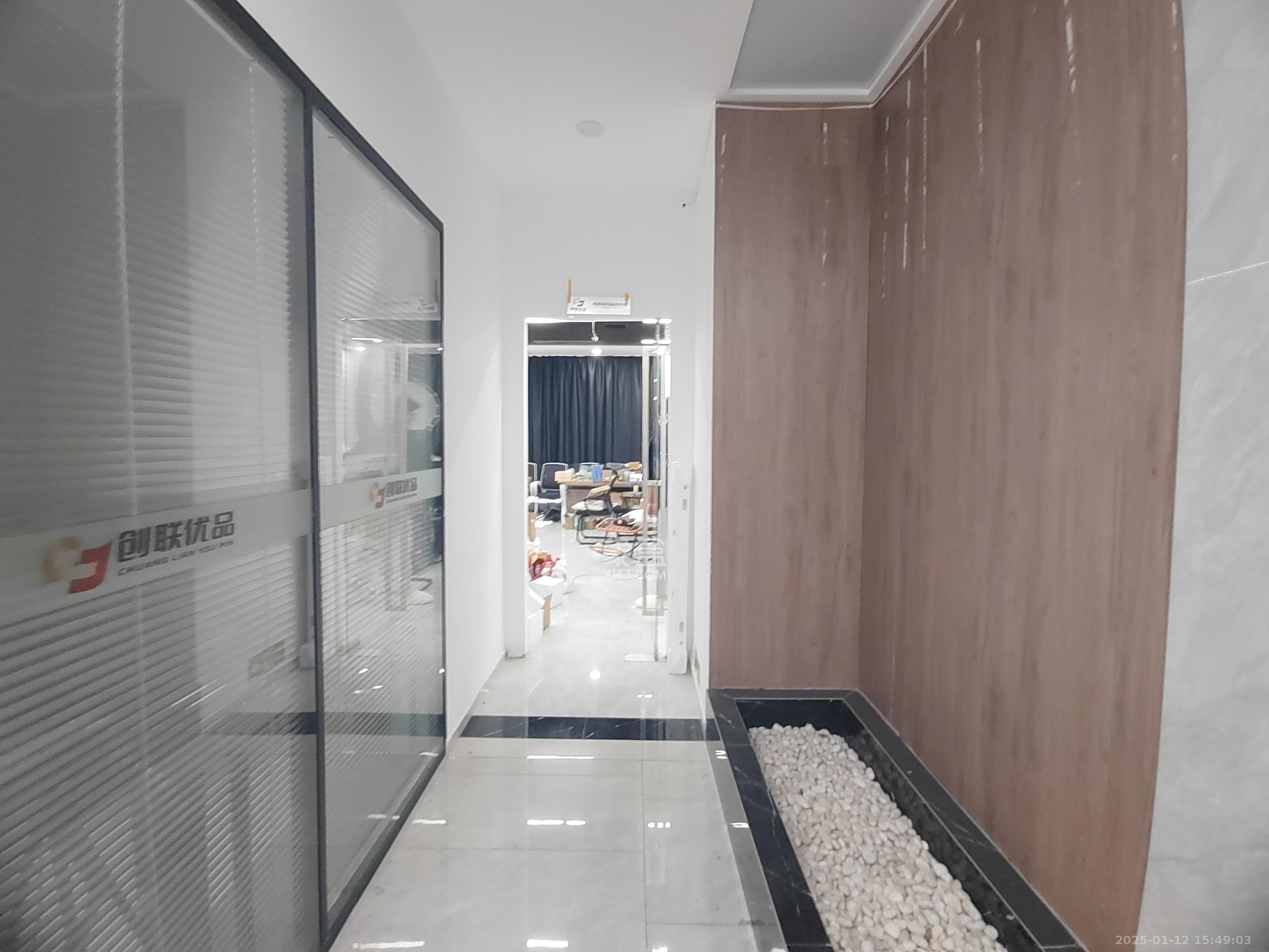 中一鲲出(鲲鹏府) 5室1厅1卫 22000.0元/月 中一鲲出(鲲鹏府) 5室1厅1卫 22000.0元/月室内图