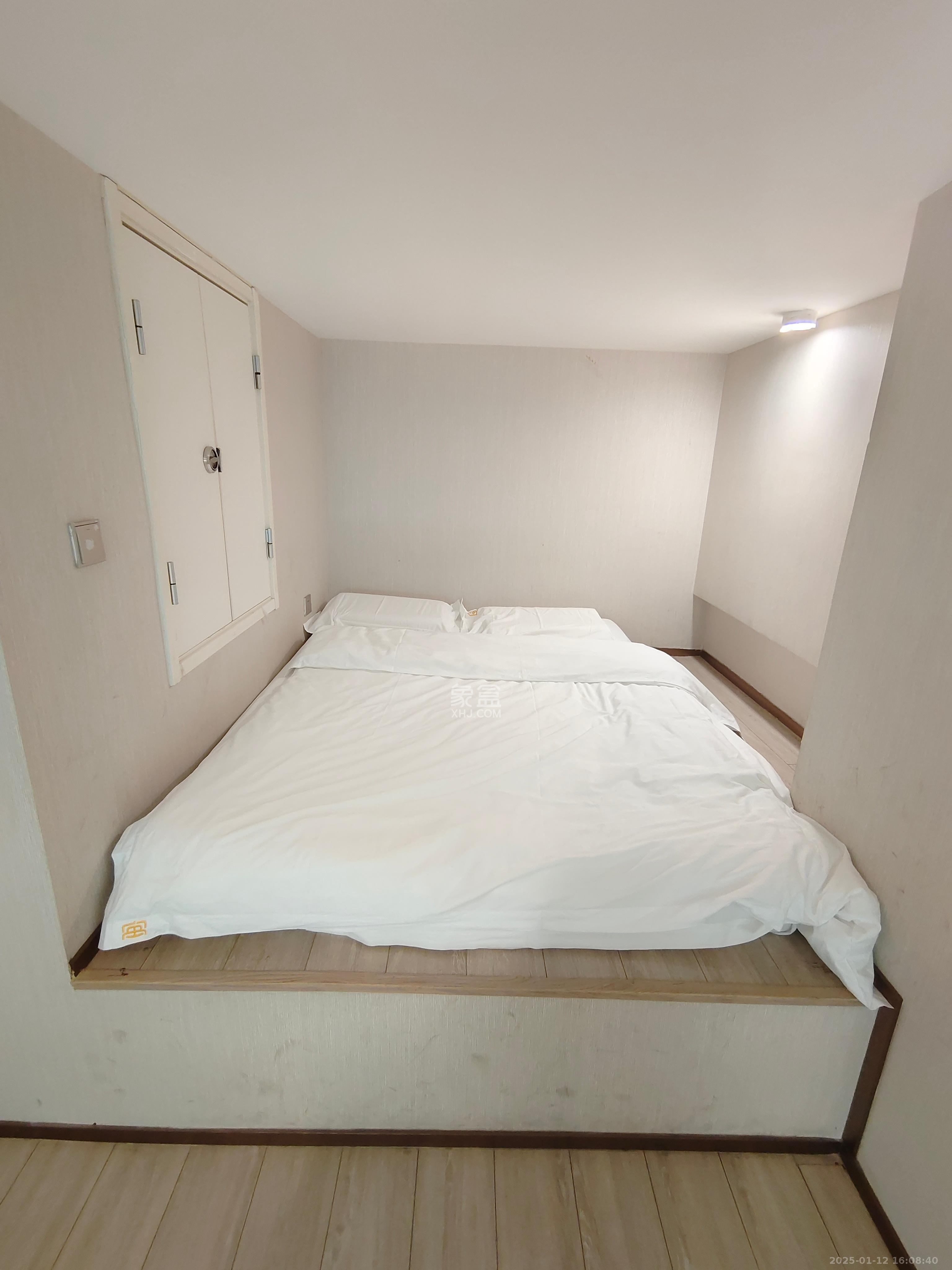 华远华时代  2室1厅1卫   3200.00元/月室内图