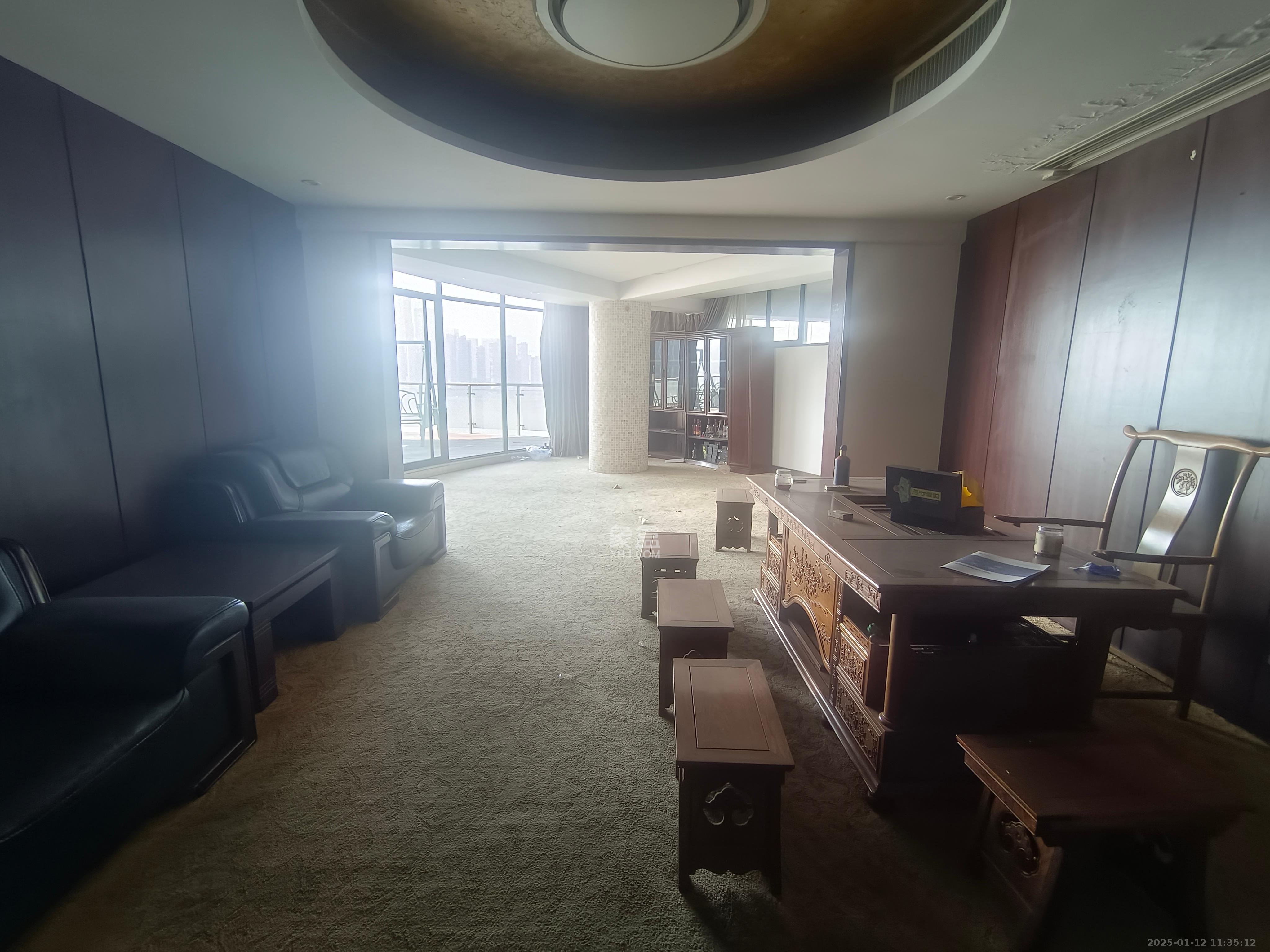 湘江世纪城富湾国际 4室2厅2卫 10000.0元/月 湘江世纪城富湾国际 4室2厅2卫 10000.0元/月室内图