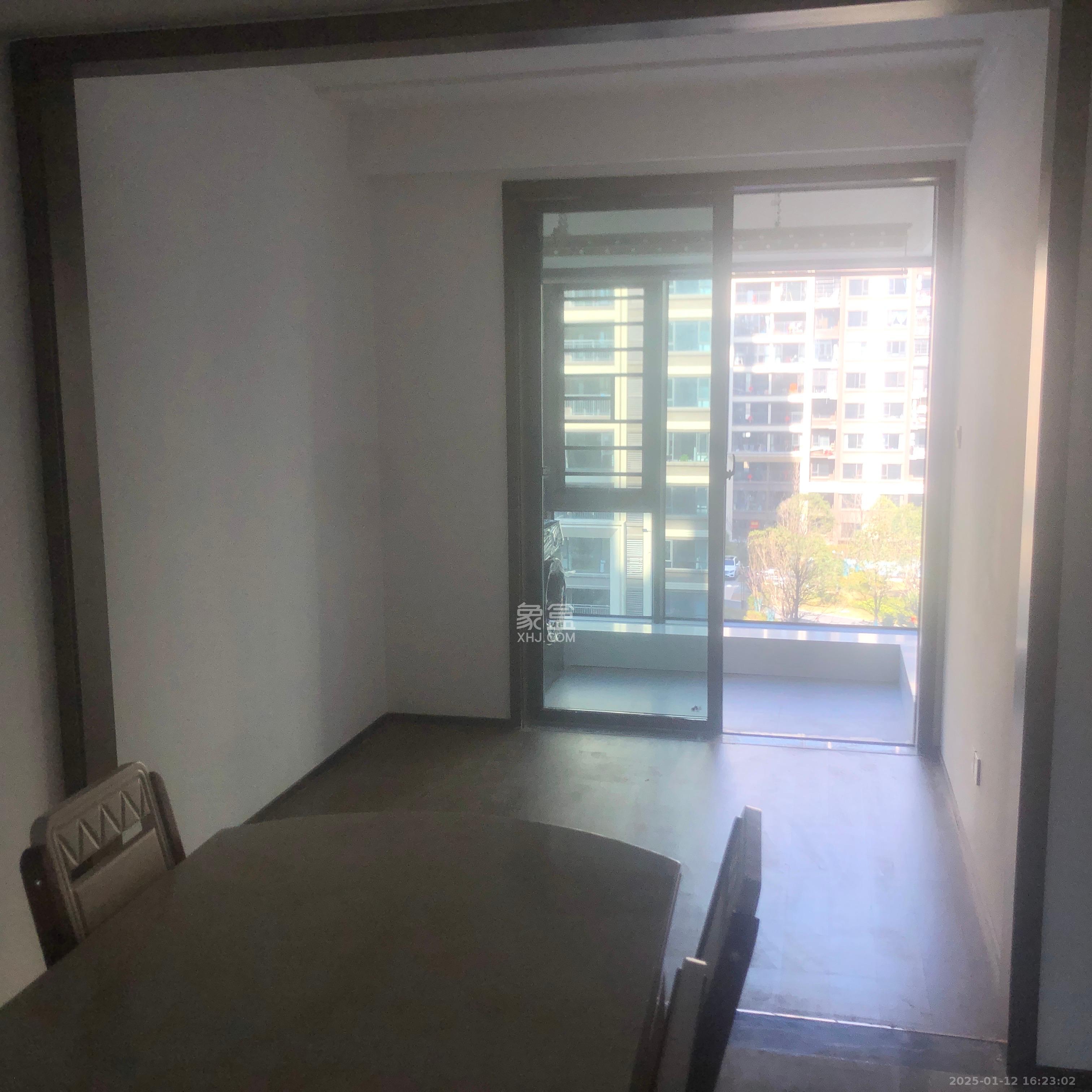 荣盛城 4室2厅2卫 2500.0元/月 荣盛城 4室2厅2卫 2500.0元/月室内图