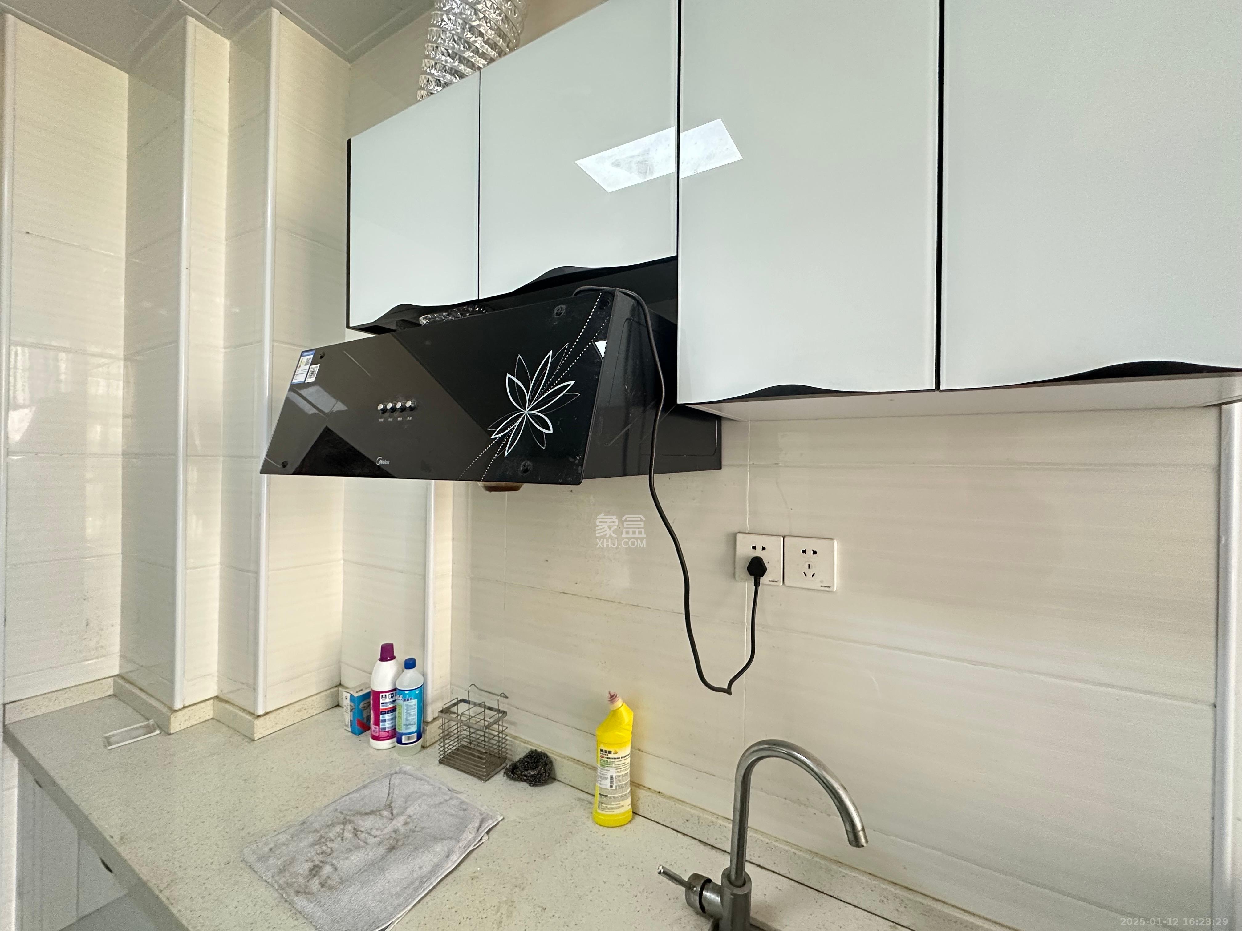 华侨假日中心（晟华苑）  1室1厅1卫    1550.0元/月户型图