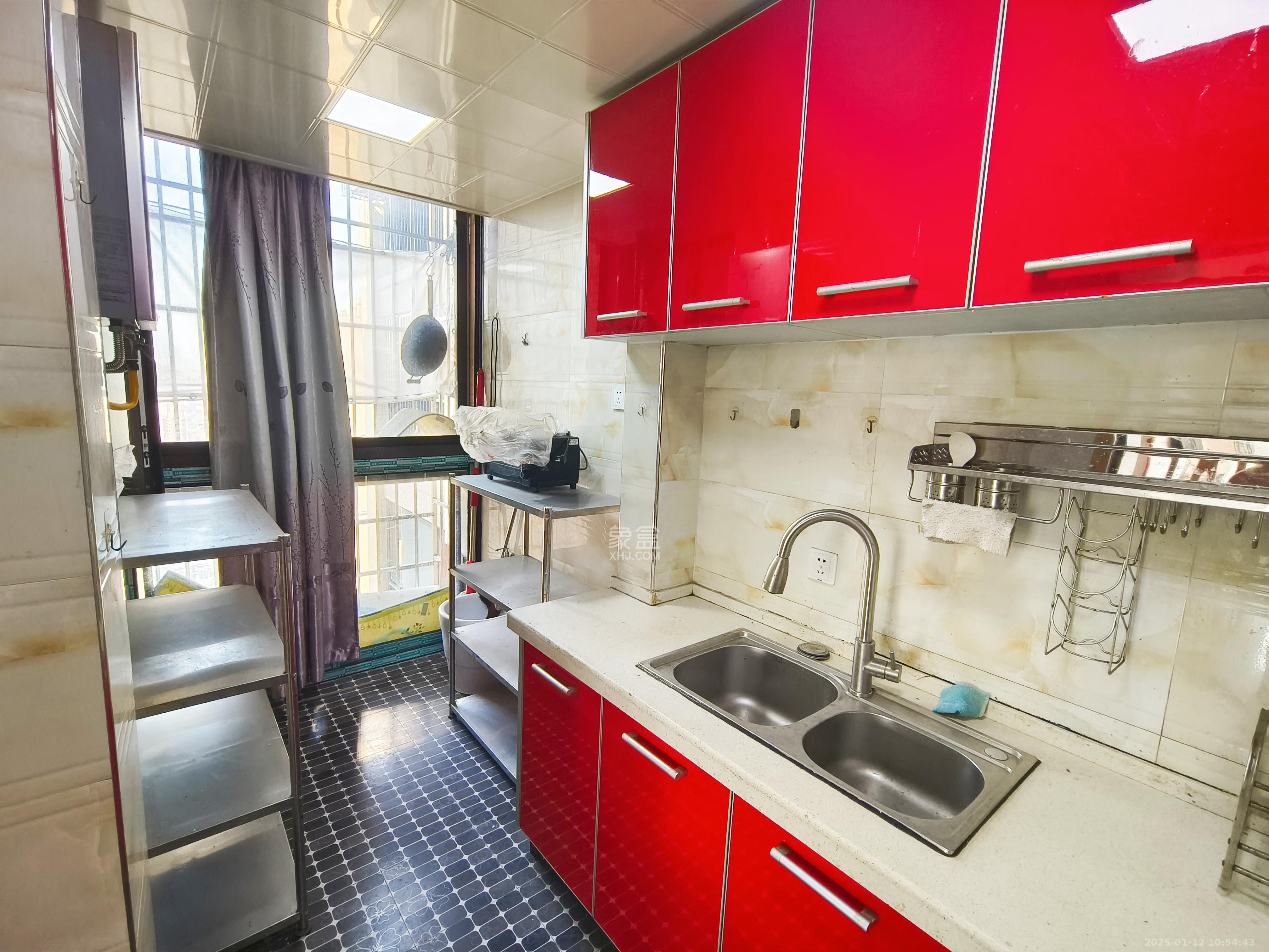 华润凤凰城三期 3室2厅1卫 1850.0元/月 华润凤凰城三期 3室2厅1卫 1850.0元/月室内图