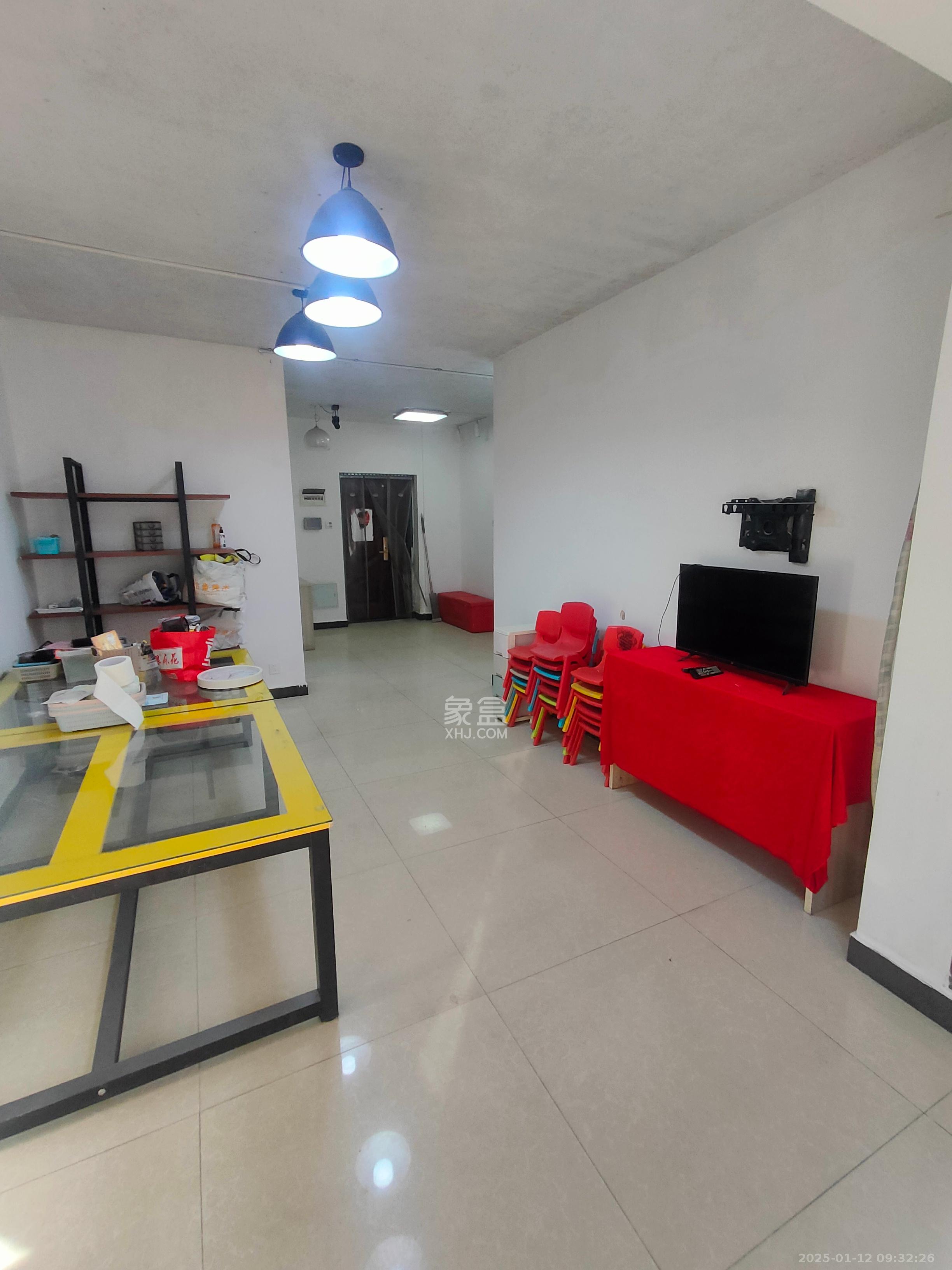 五矿万境水岸一期(万境水岸嘉苑) 2室2厅1卫 2300.0元/月 五矿万境水岸一期(万境水岸嘉苑) 2室2厅1卫 2300.0元/月室内图