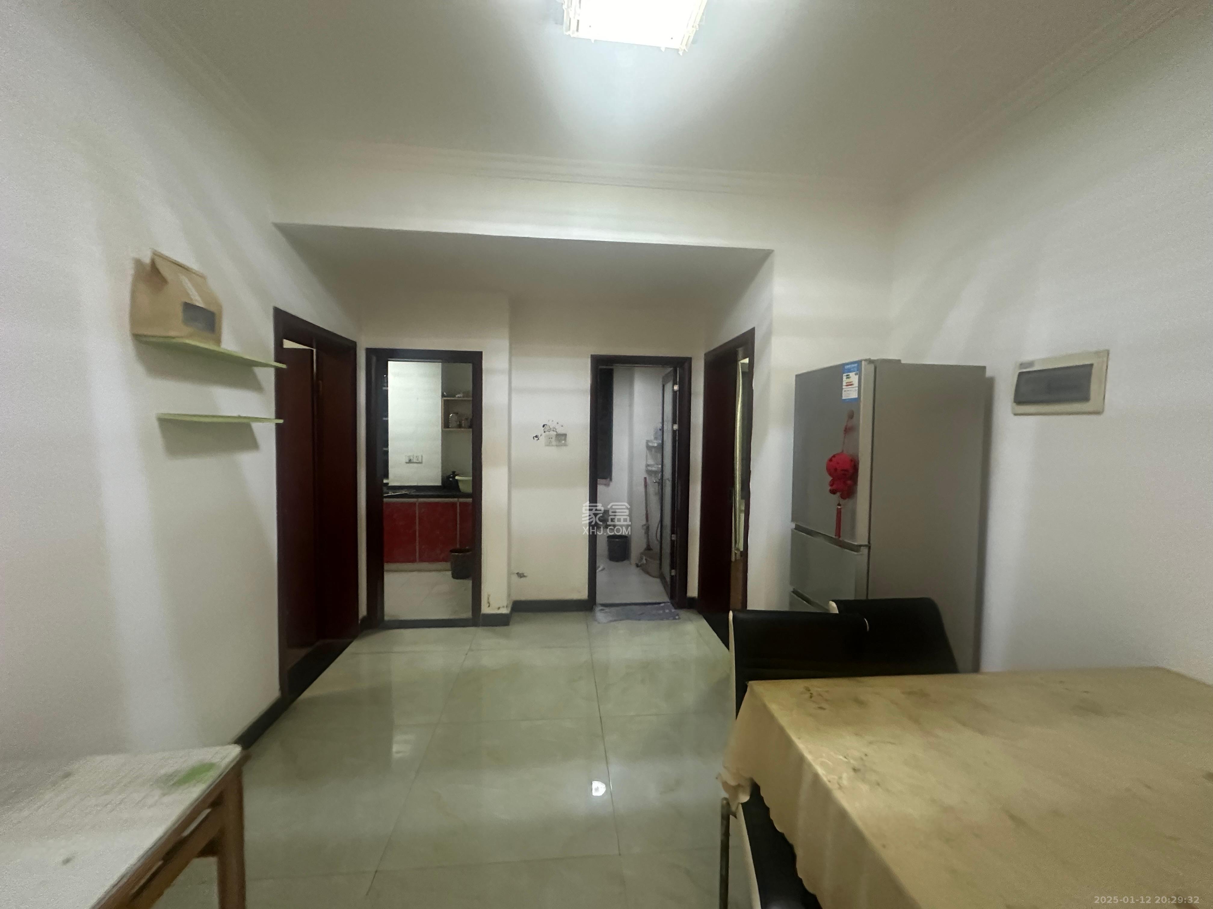 水岸兰庭 3室2厅2卫 2600.0元/月 水岸兰庭 3室2厅2卫 2600.0元/月室内图