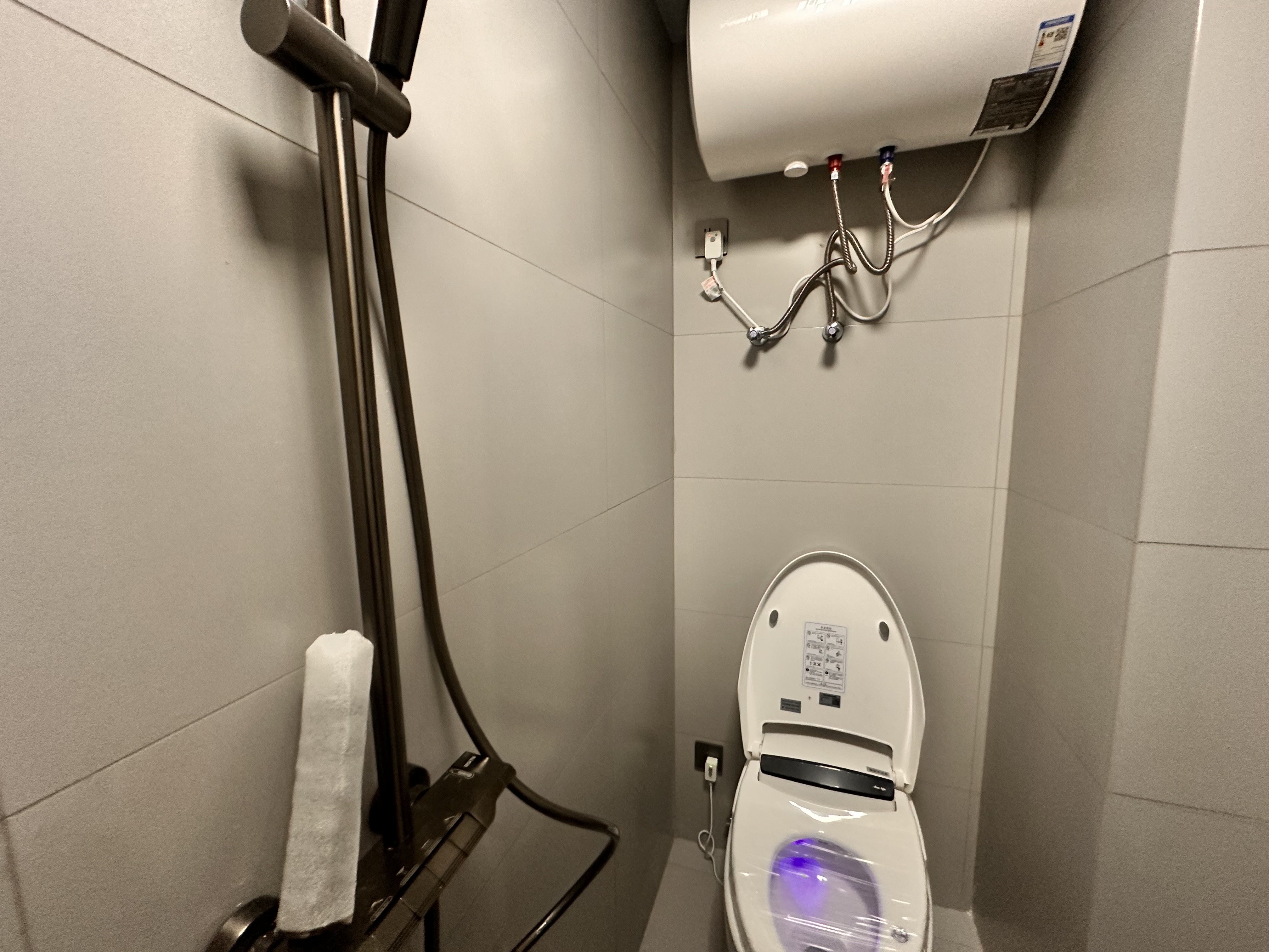 碧桂园衡州盛世 1室1厅1卫 1400.0元/月 碧桂园衡州盛世 1室1厅1卫 1400.0元/月室内图