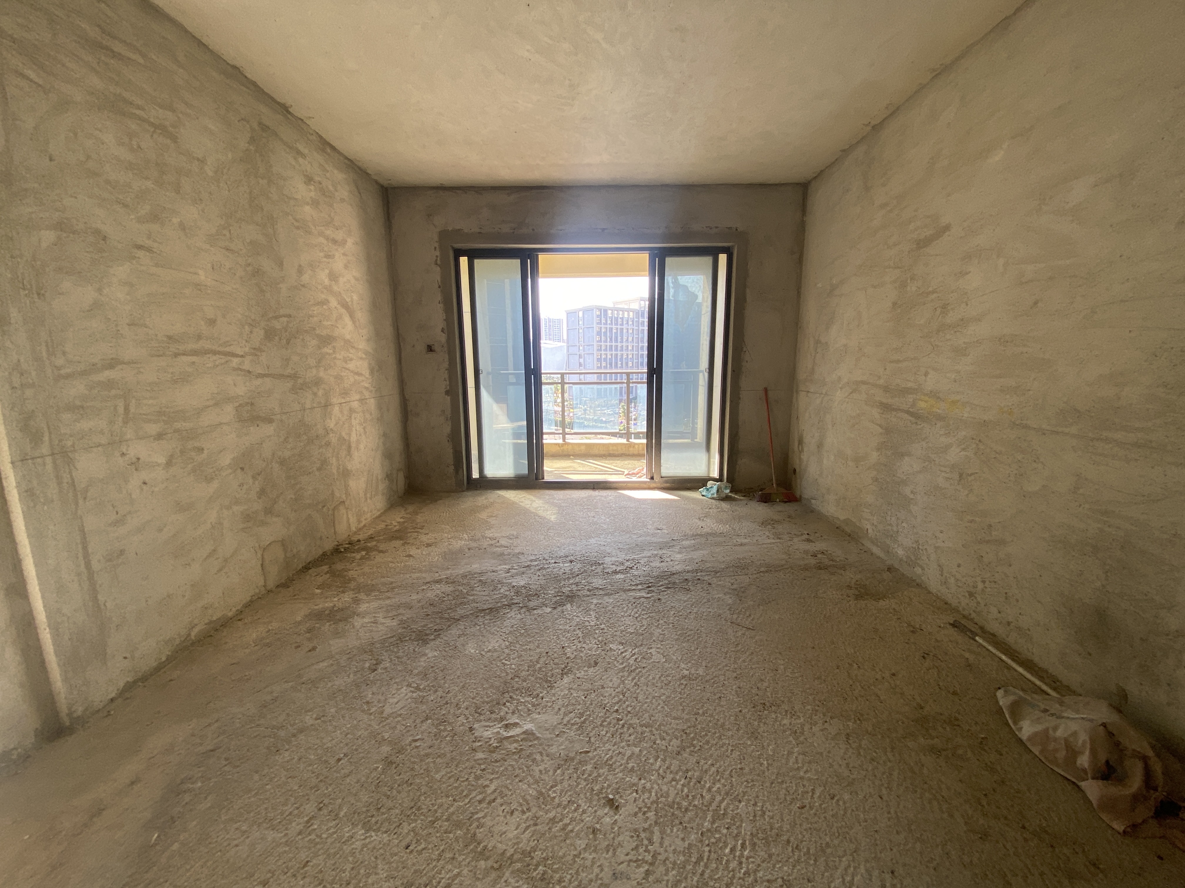 滨江帝景四期 3室1厅2卫 190.0万 滨江帝景四期 3室1厅2卫 190.0万客厅