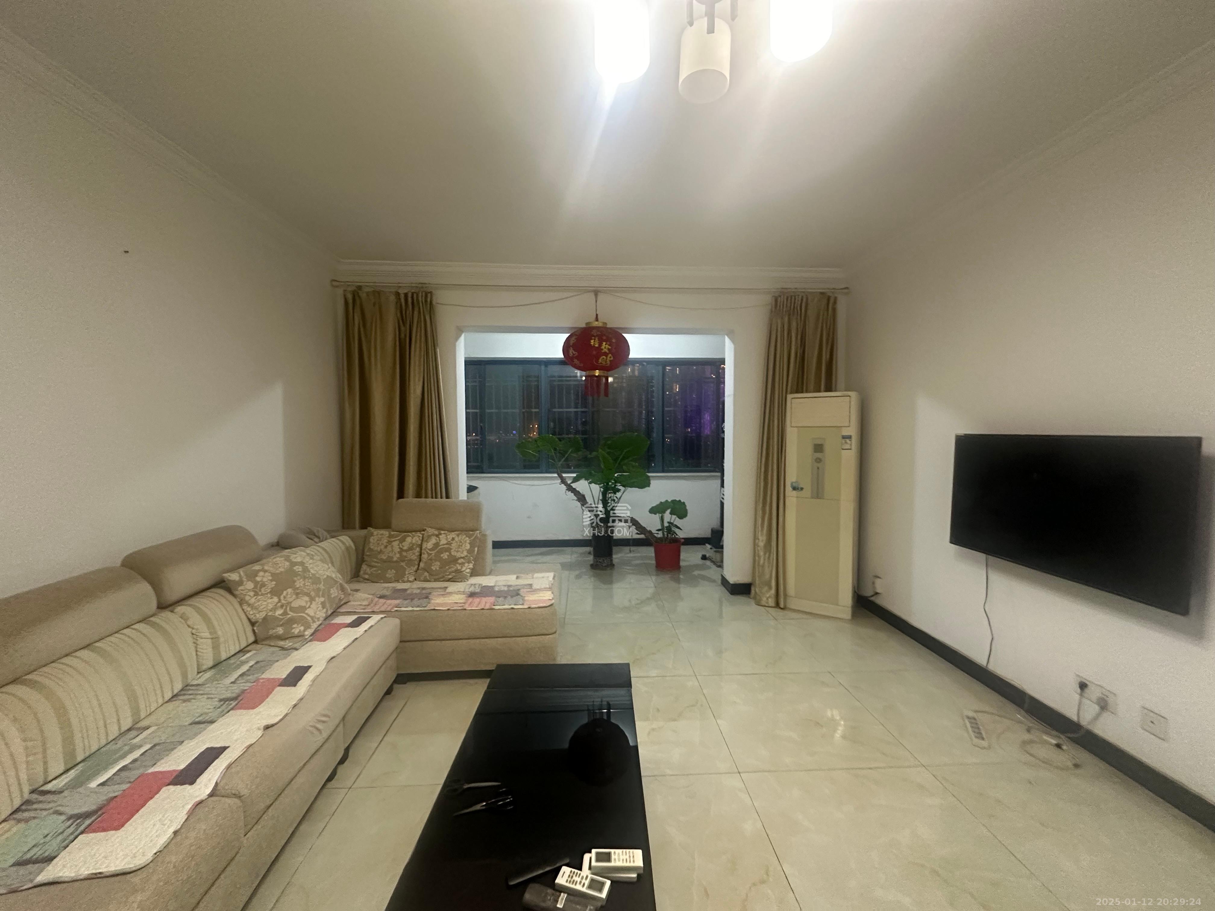 水岸兰庭 3室2厅2卫 2600.0元/月 水岸兰庭 3室2厅2卫 2600.0元/月室内图