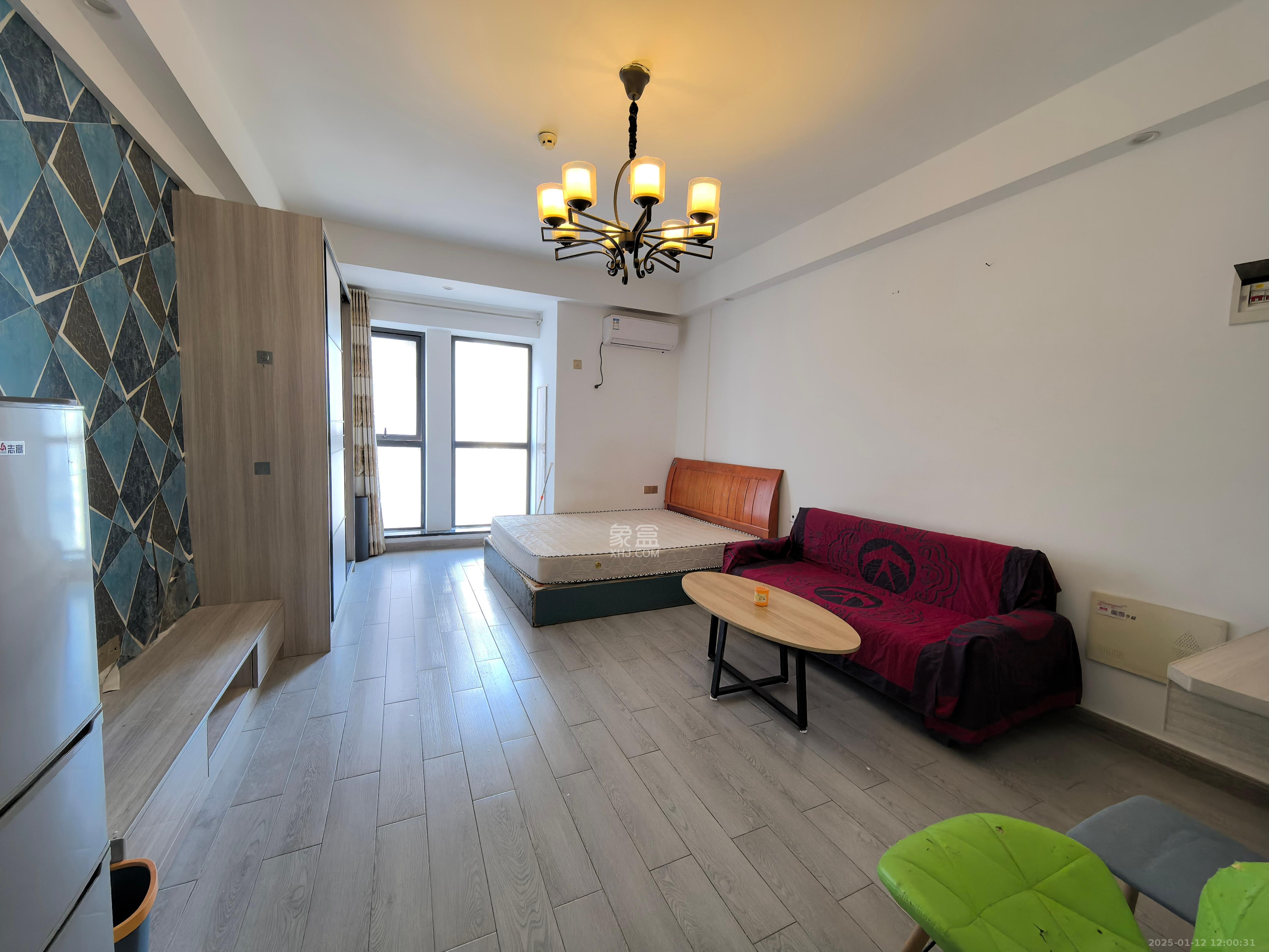 新世界广场 1室1厅1卫 1500.0元/月 新世界广场 1室1厅1卫 1500.0元/月室内图