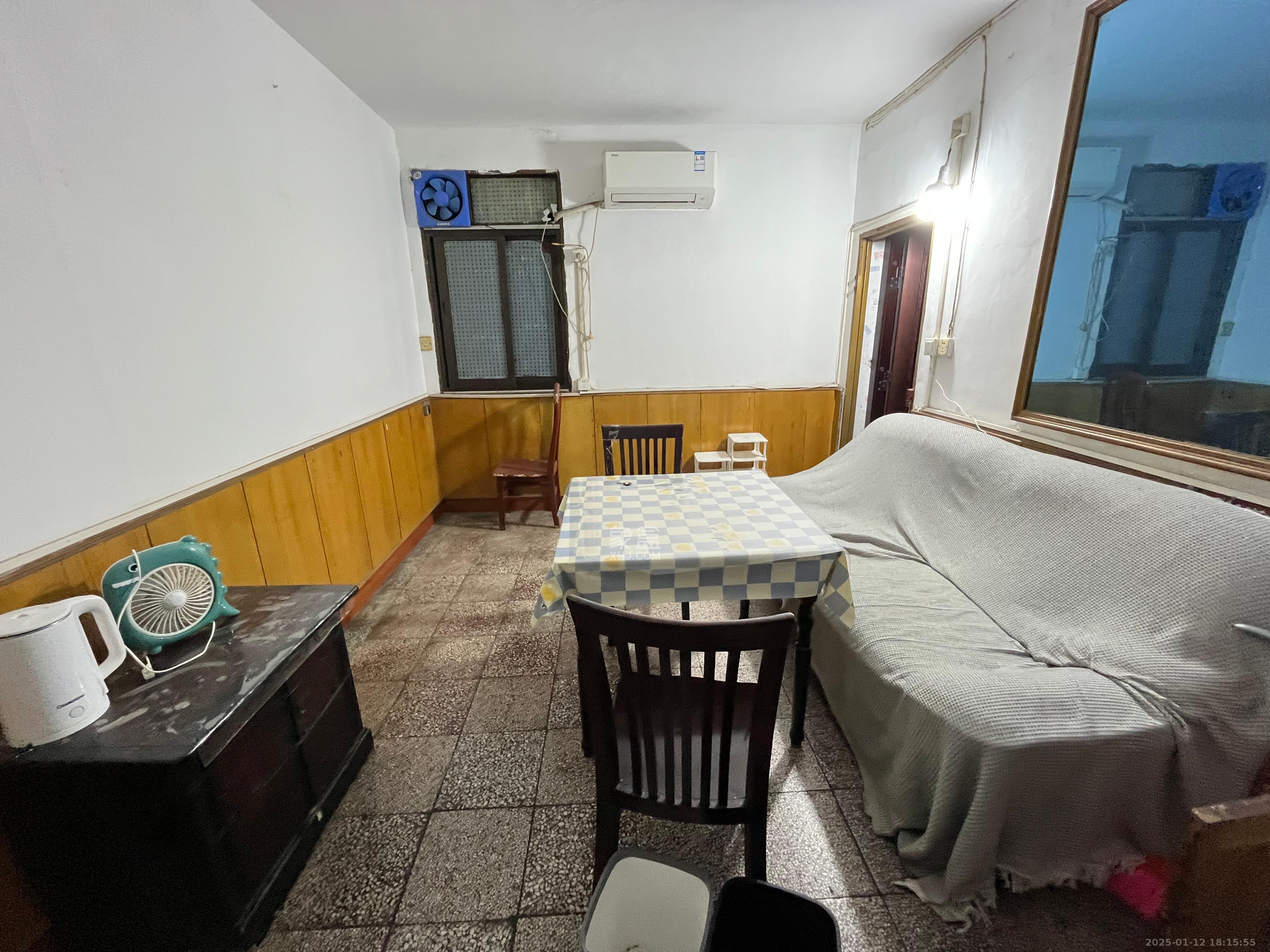 红旗区四片 2室1厅1卫 1300.0元/月 红旗区四片 2室1厅1卫 1300.0元/月室内图