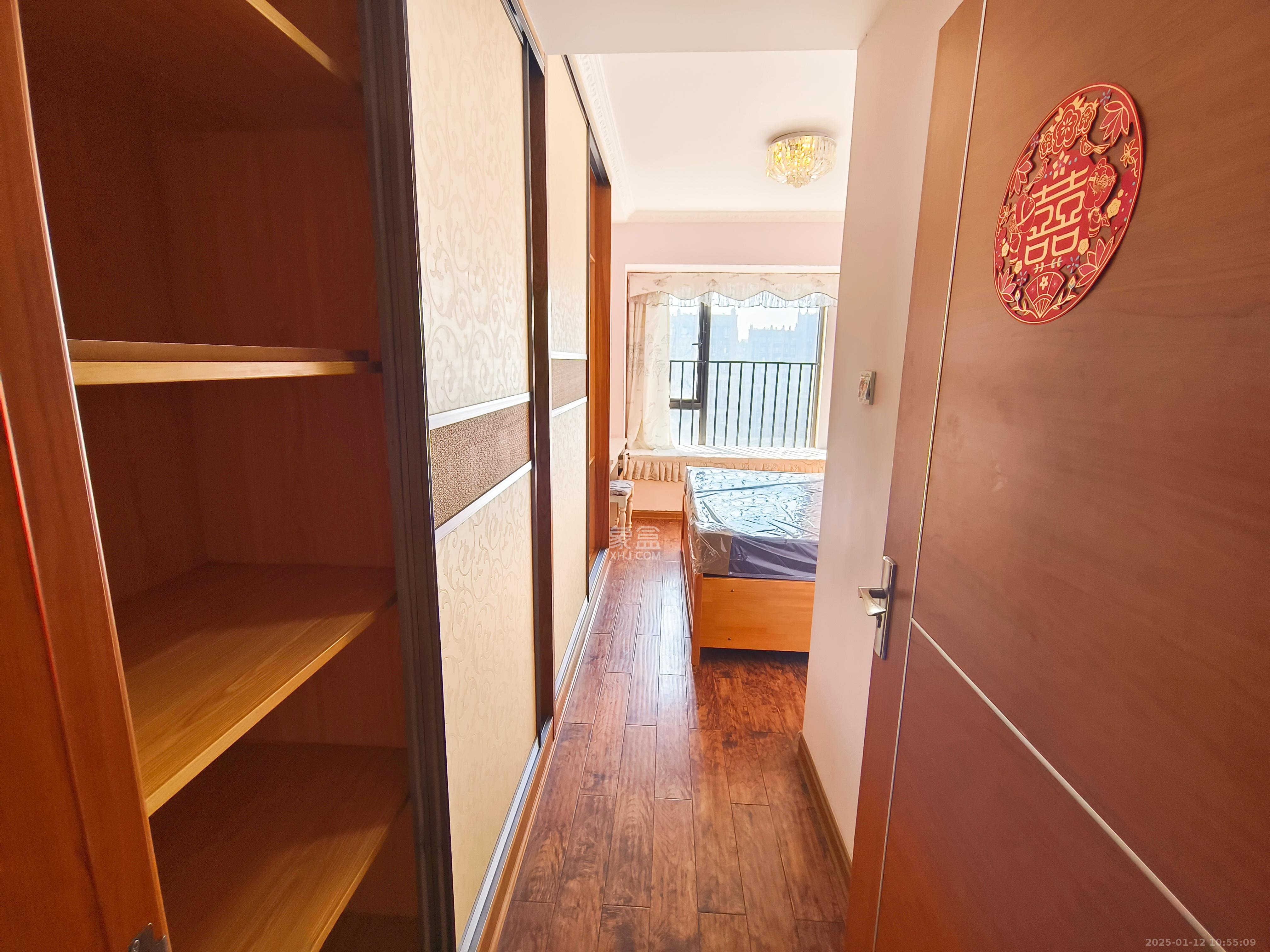 华润凤凰城三期 3室2厅1卫 1850.0元/月 华润凤凰城三期 3室2厅1卫 1850.0元/月室内图