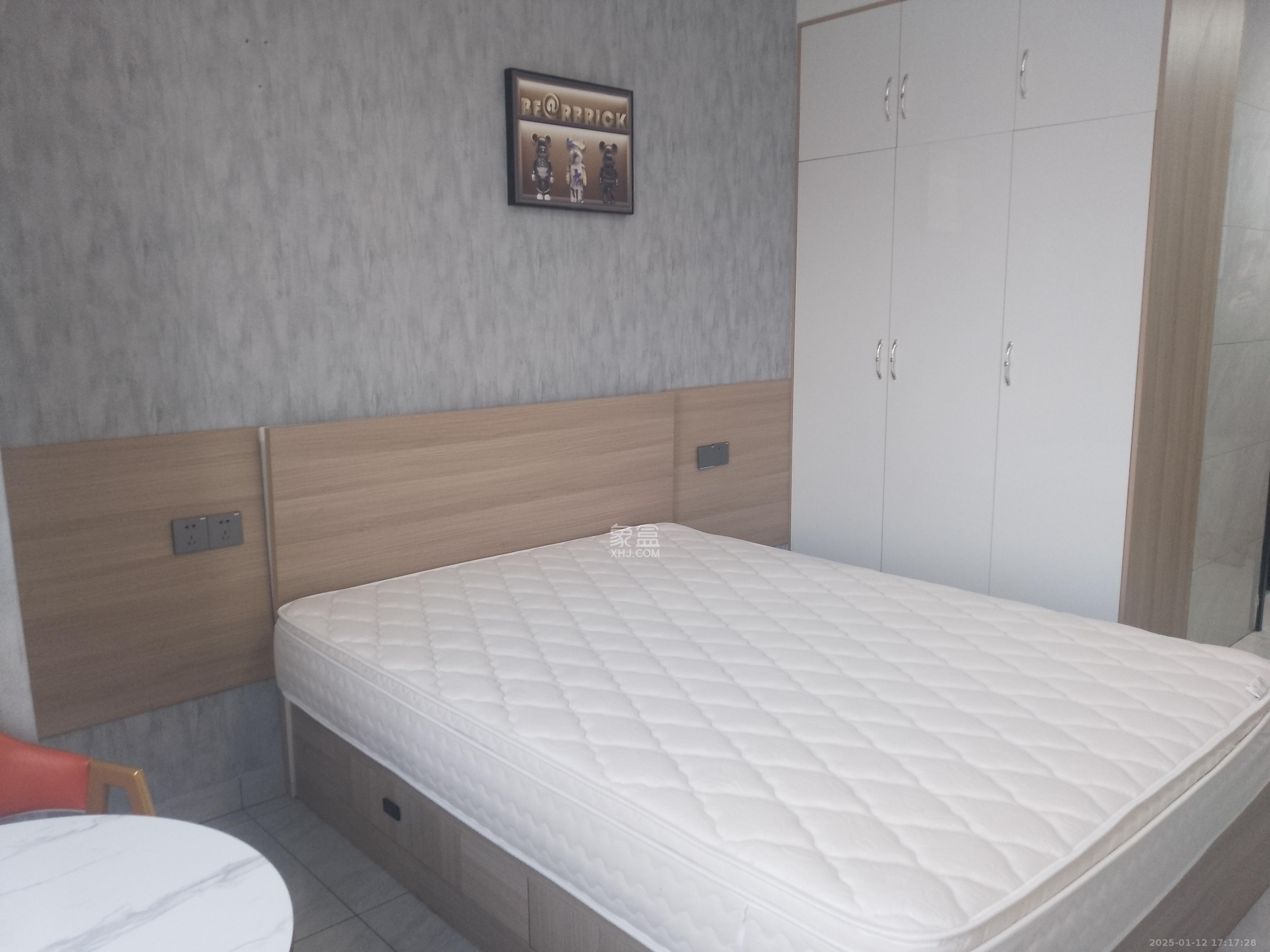 新城悦隽公园  1室1厅1卫    1200.0元/月 新城悦隽公园  1室1厅1卫    1200.0元/月室内图