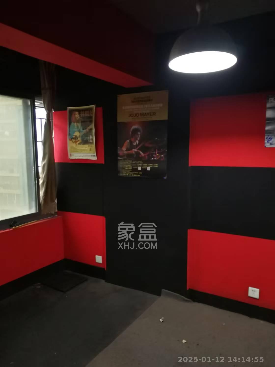 万博汇 1室0厅0卫 3500.0元/月 万博汇 1室0厅0卫 3500.0元/月室内图