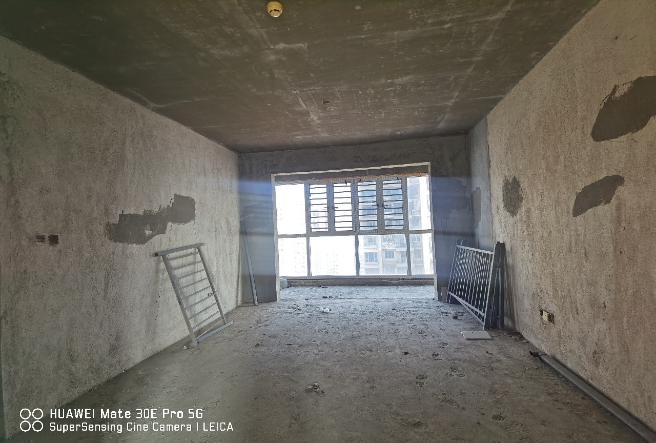 大同沁园 4室2厅2卫 66.8万 大同沁园 4室2厅2卫 66.8万客厅