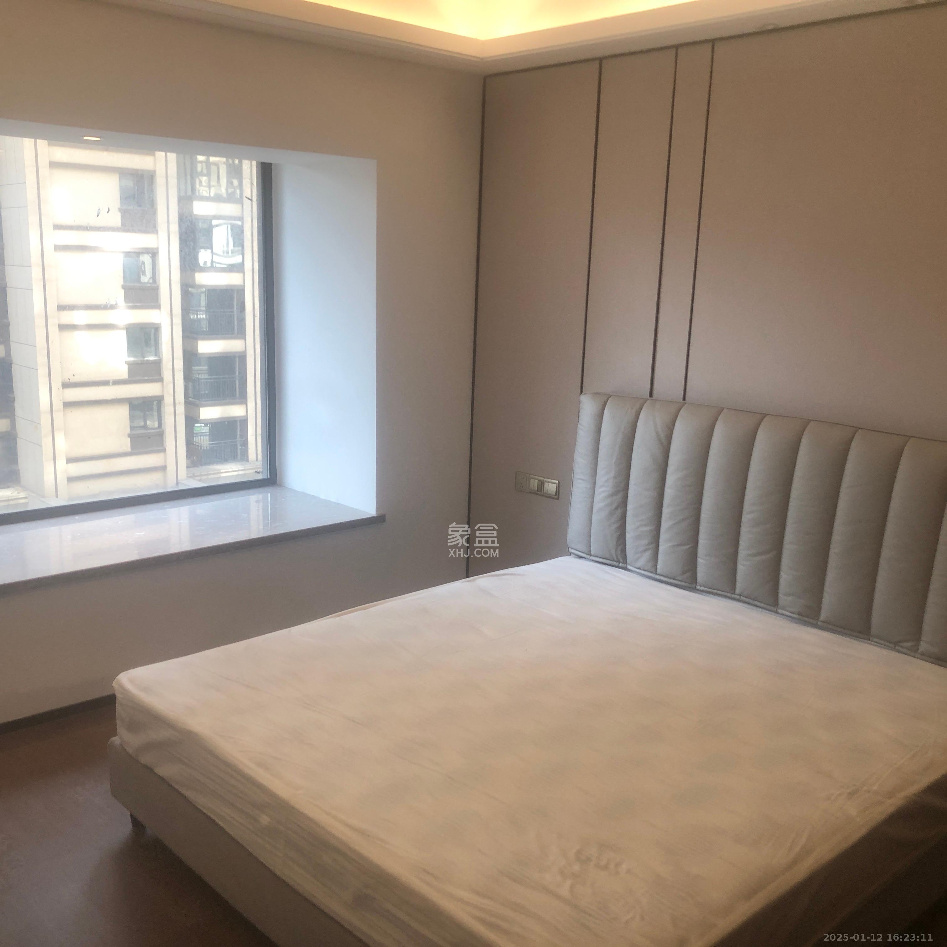 荣盛城 4室2厅2卫 2500.0元/月 荣盛城 4室2厅2卫 2500.0元/月室内图