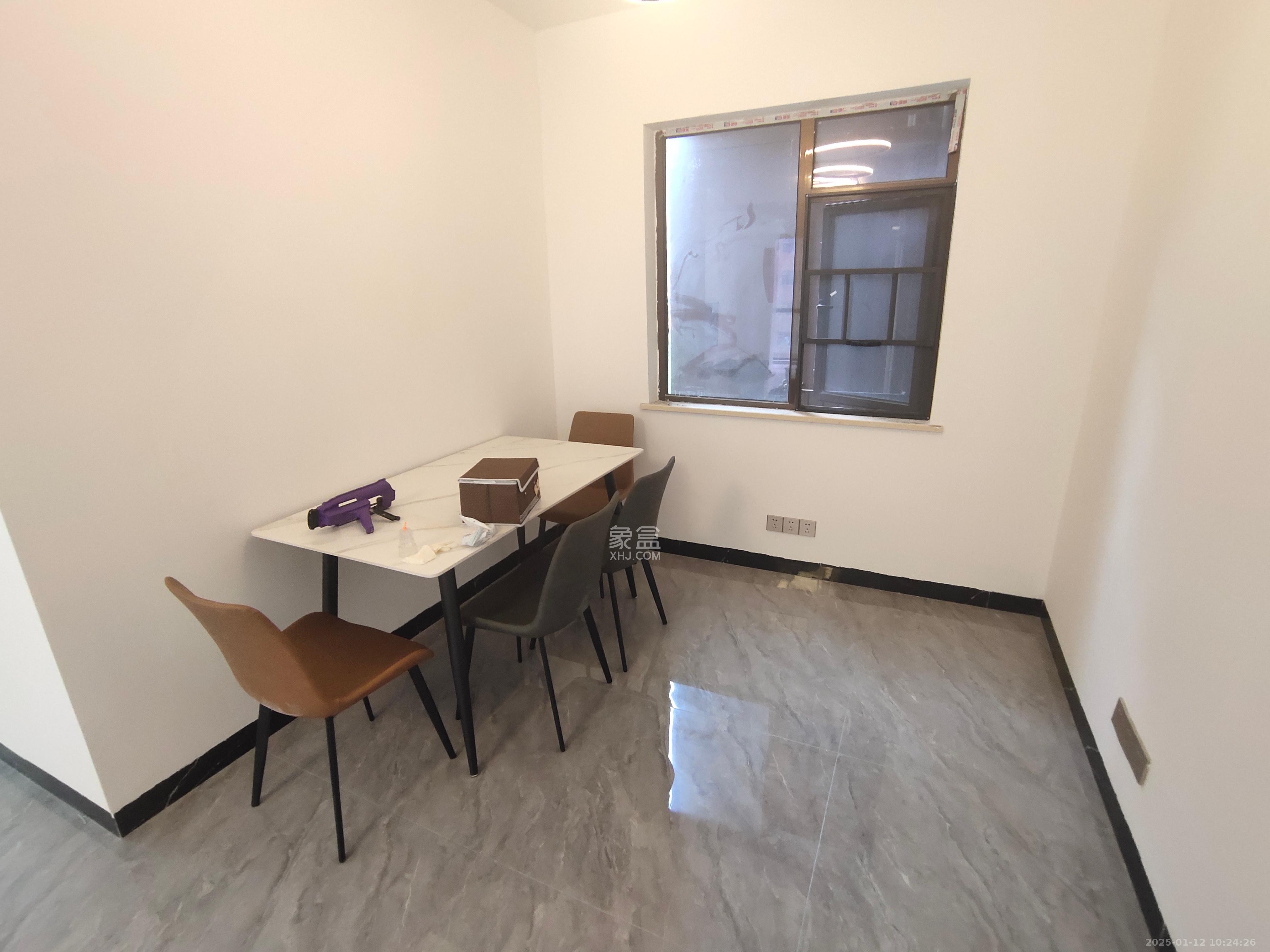 江山帝景哈佛 2室2厅1卫 2100.0元/月 江山帝景哈佛 2室2厅1卫 2100.0元/月室内图