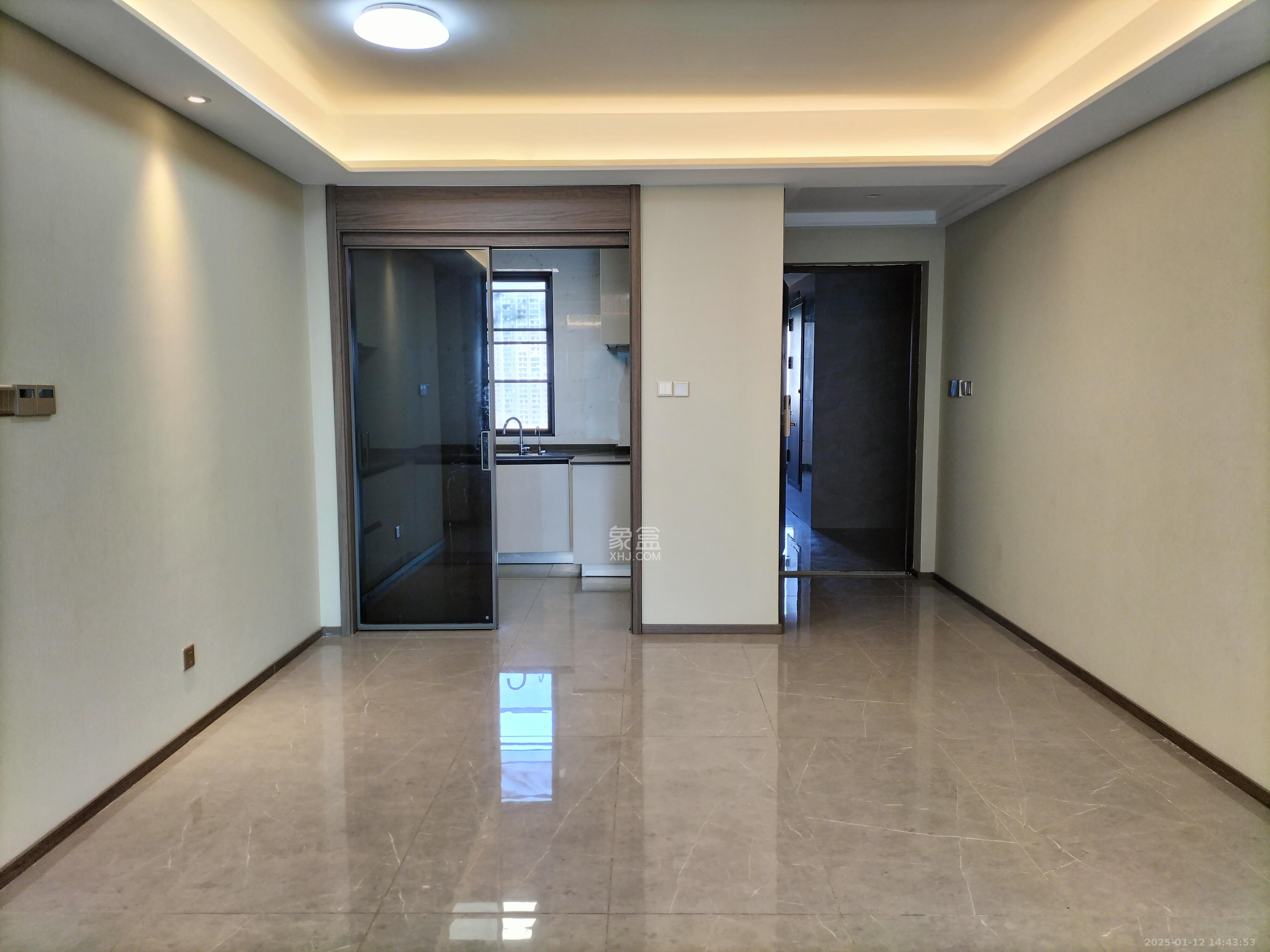 龙湖春江天曜一期 4室2厅2卫 4000.0元/月 龙湖春江天曜一期 4室2厅2卫 4000.0元/月室内图