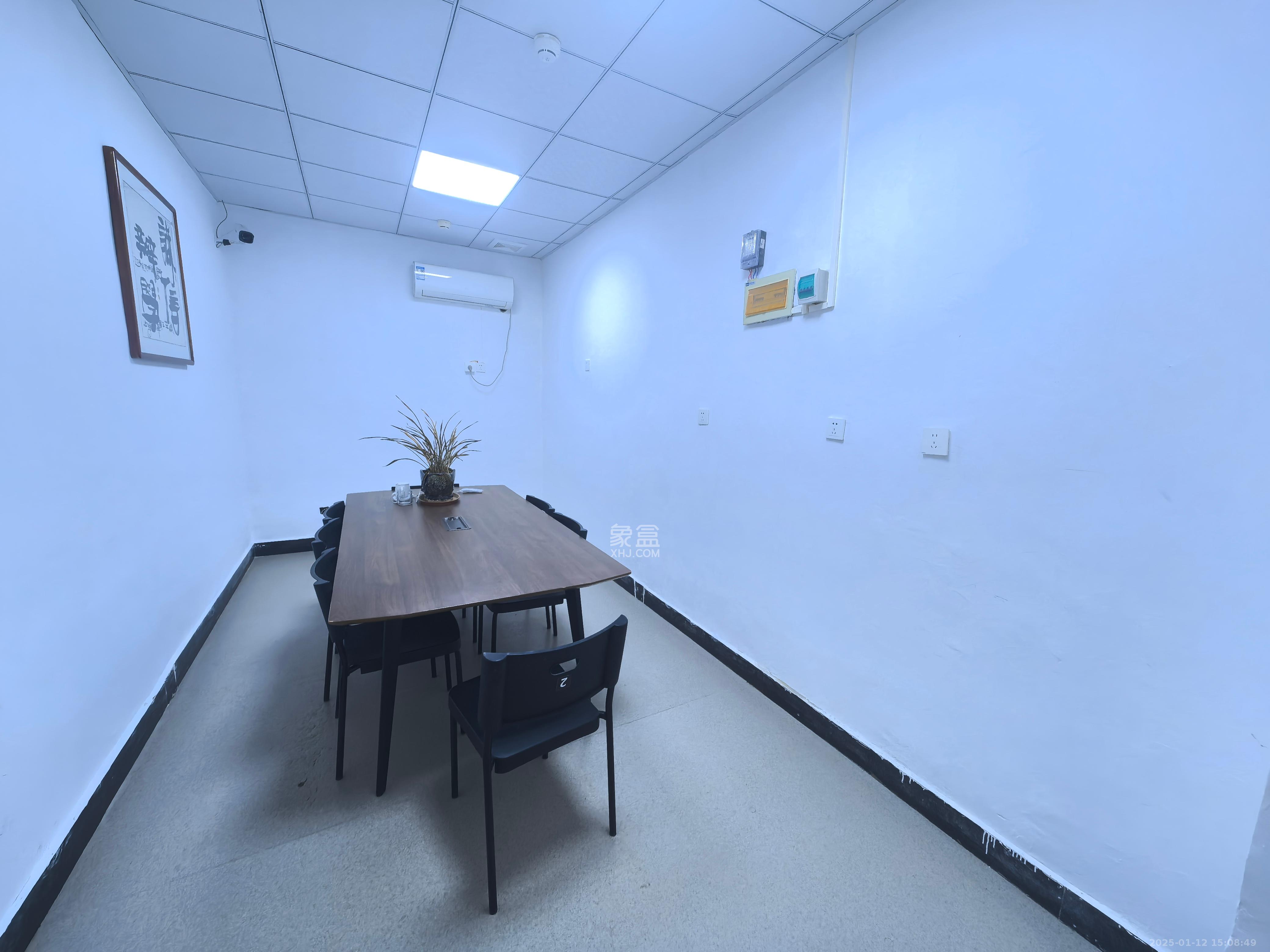 华翼府   700.0㎡      15000.0元/月室内图