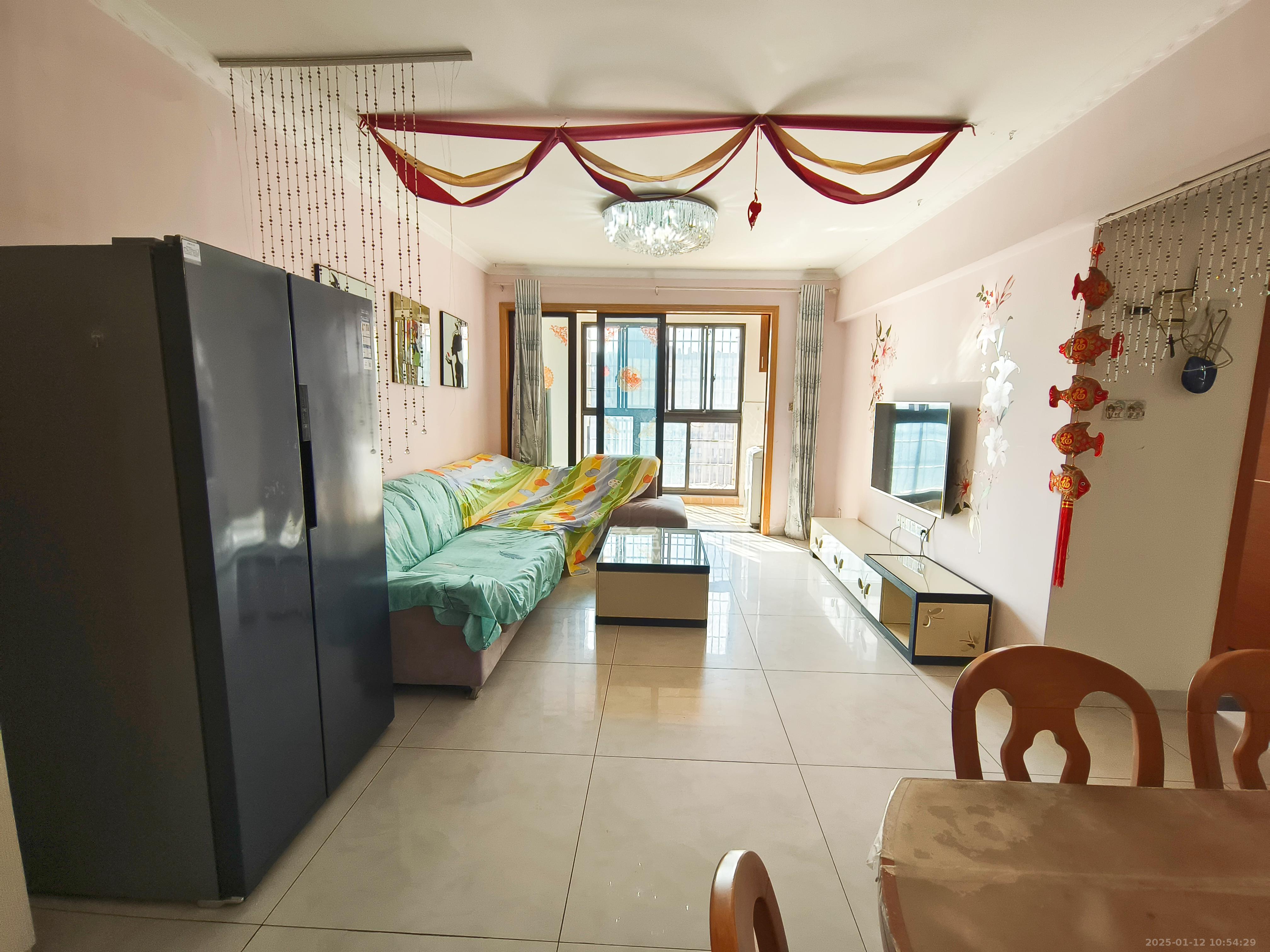 华润凤凰城三期 3室2厅1卫 1850.0元/月 华润凤凰城三期 3室2厅1卫 1850.0元/月室内图