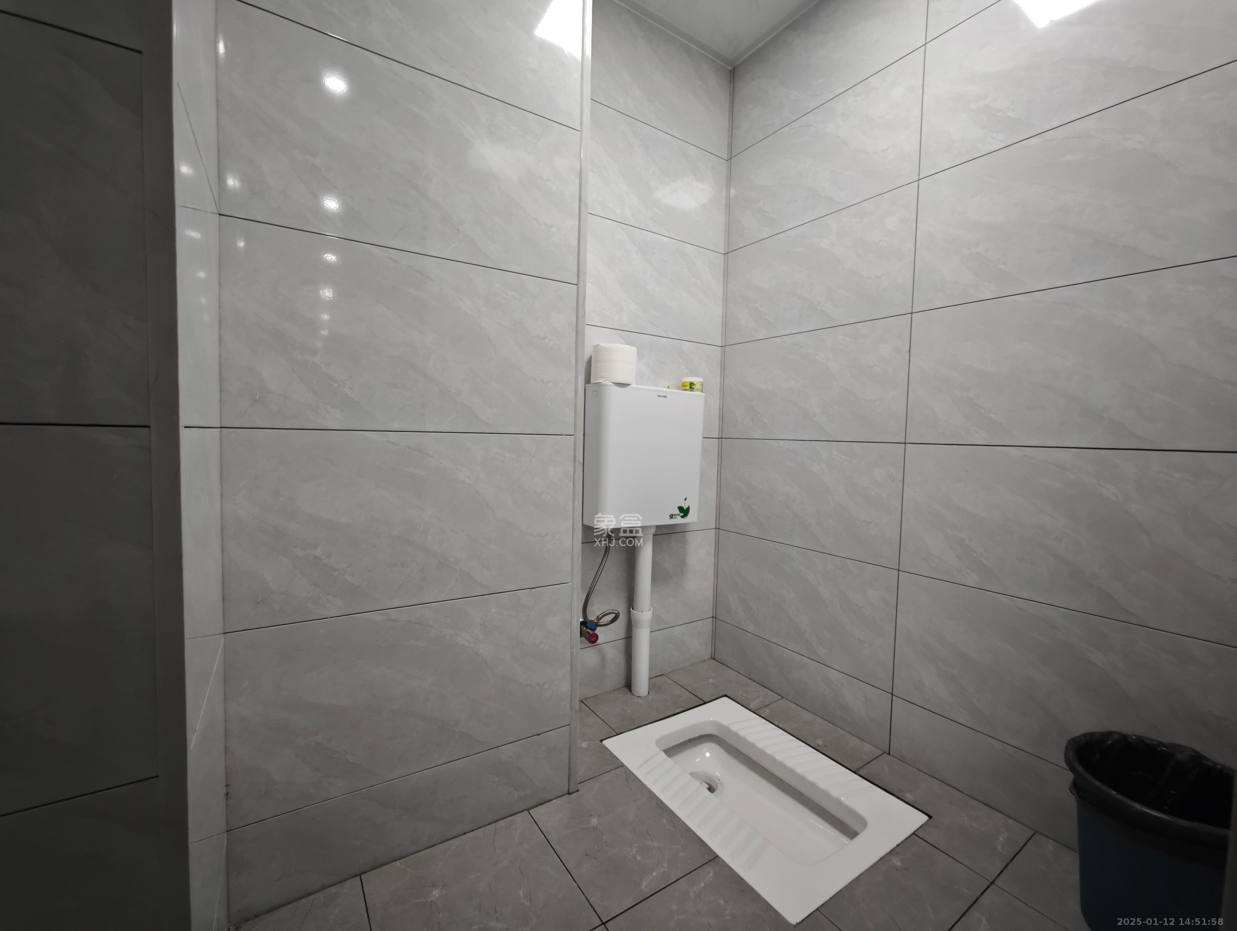 新时代广场  7室1厅2卫    5300.0元/月室内图