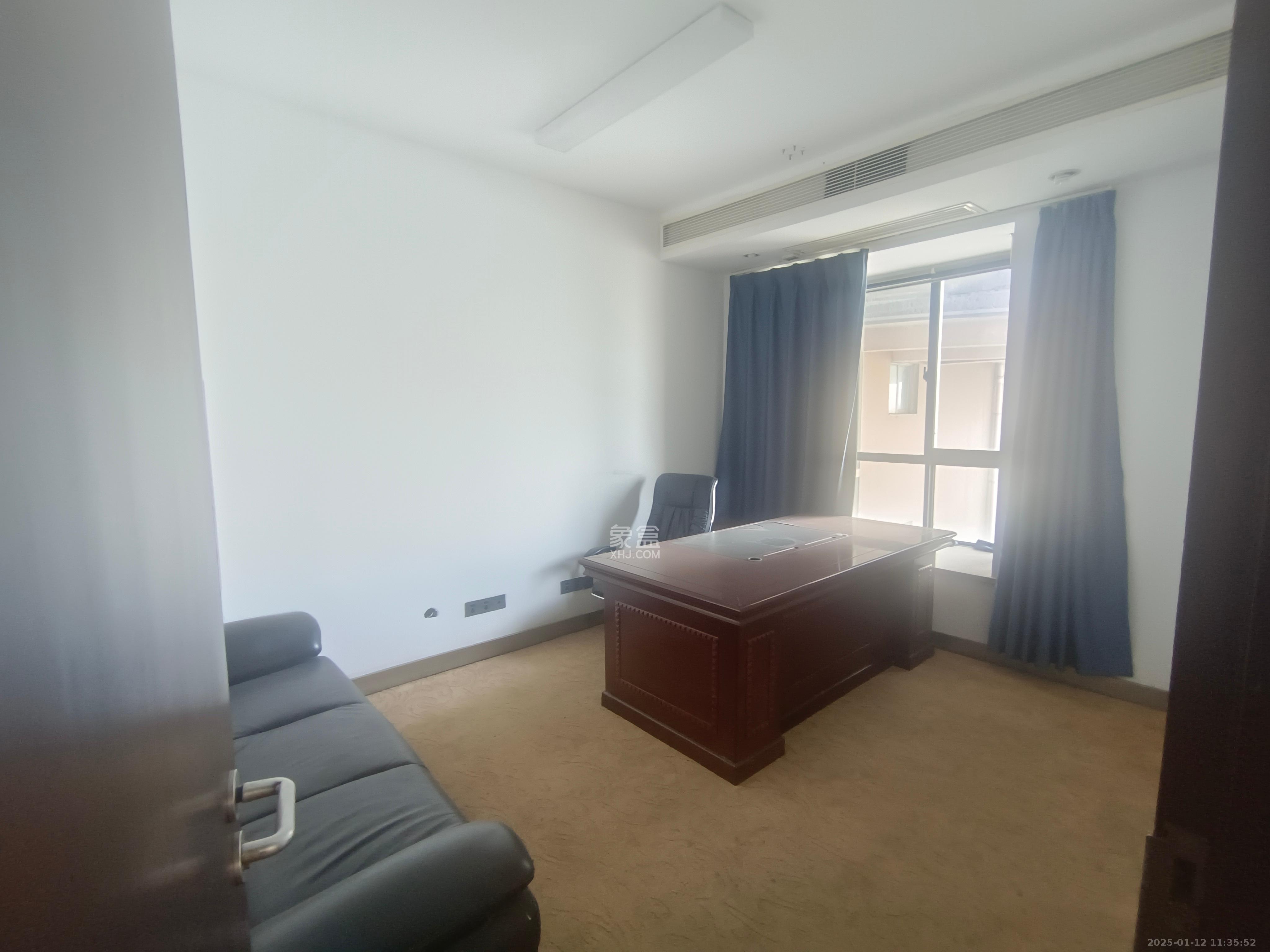 湘江世纪城富湾国际 4室2厅2卫 10000.0元/月 湘江世纪城富湾国际 4室2厅2卫 10000.0元/月室内图