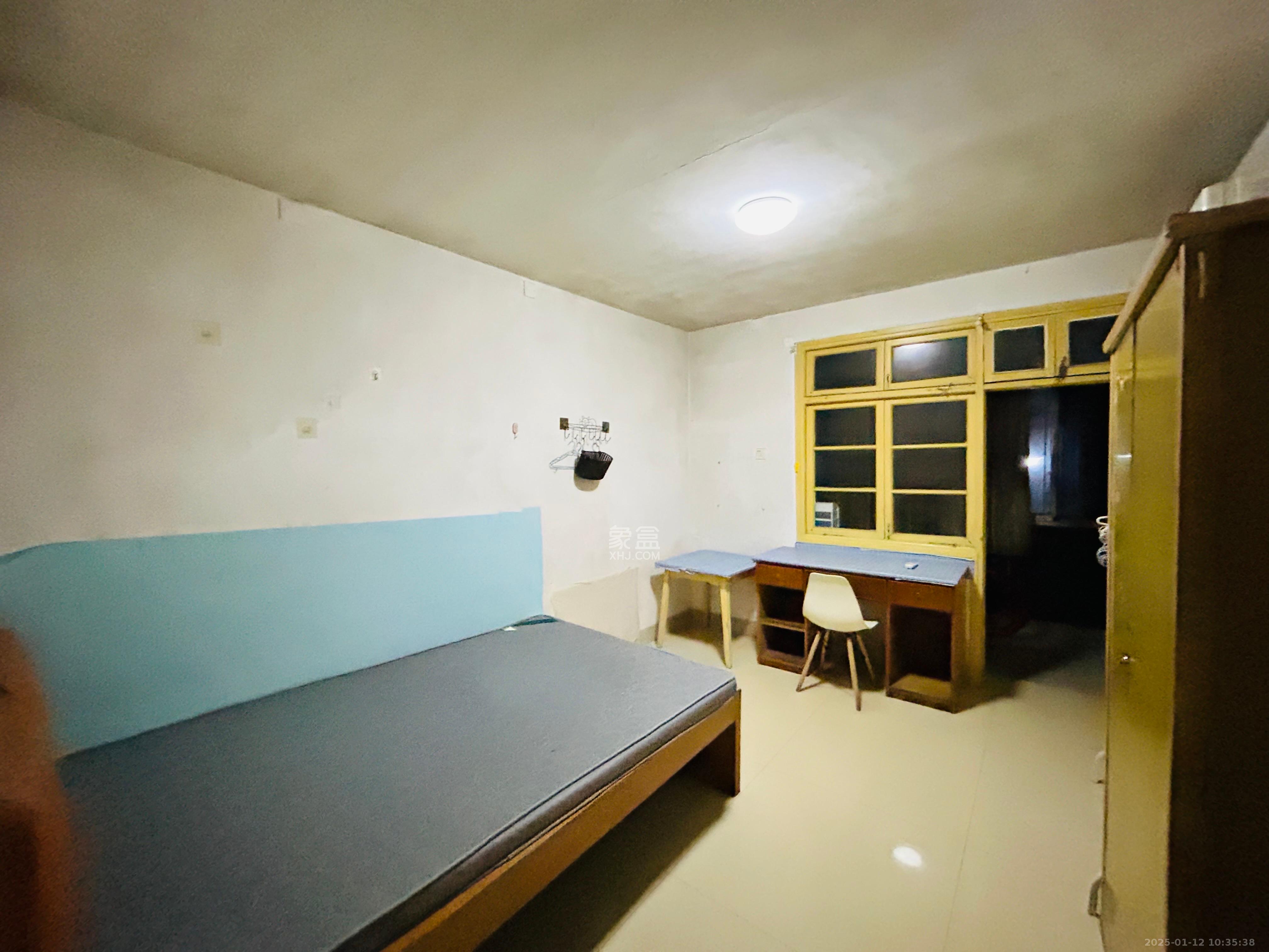 彩霞花园 3室1厅1卫 950.0元/月 彩霞花园 3室1厅1卫 950.0元/月室内图