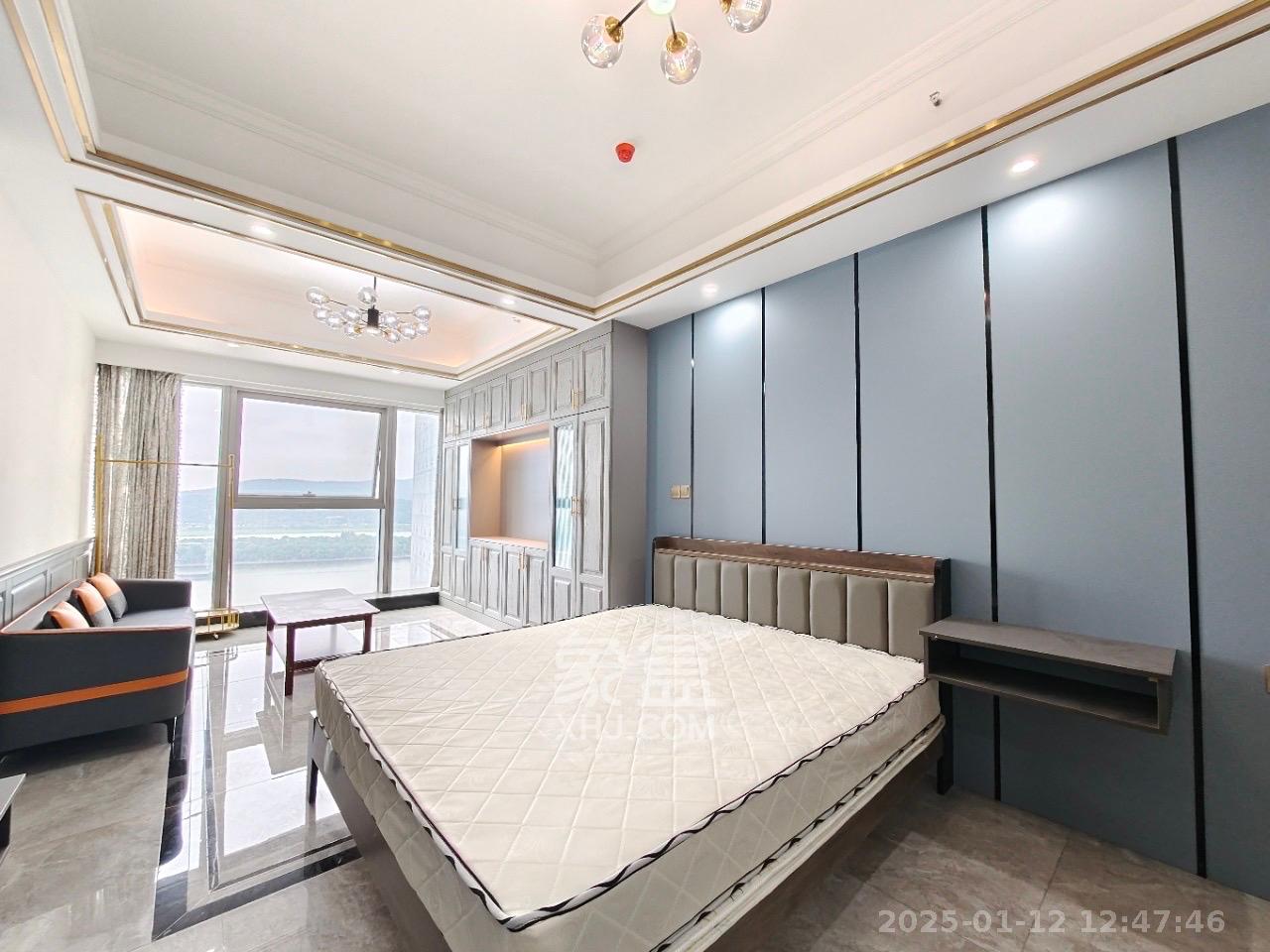 汇景发展环球中心  1室1厅1卫   3300.00元/月室内图