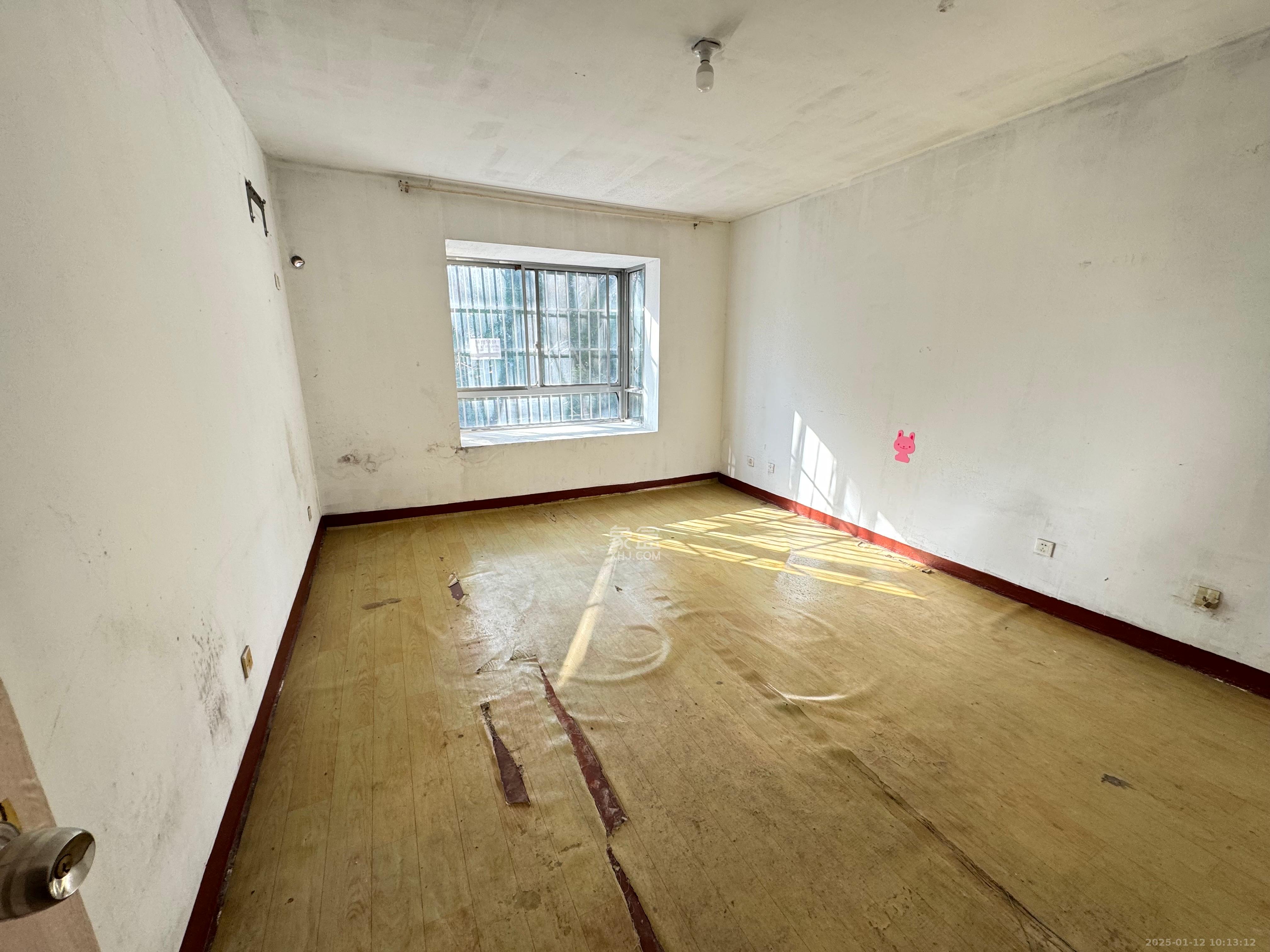 白沙世纪佳园 5室2厅2卫 3200.0元/月 白沙世纪佳园 5室2厅2卫 3200.0元/月室内图