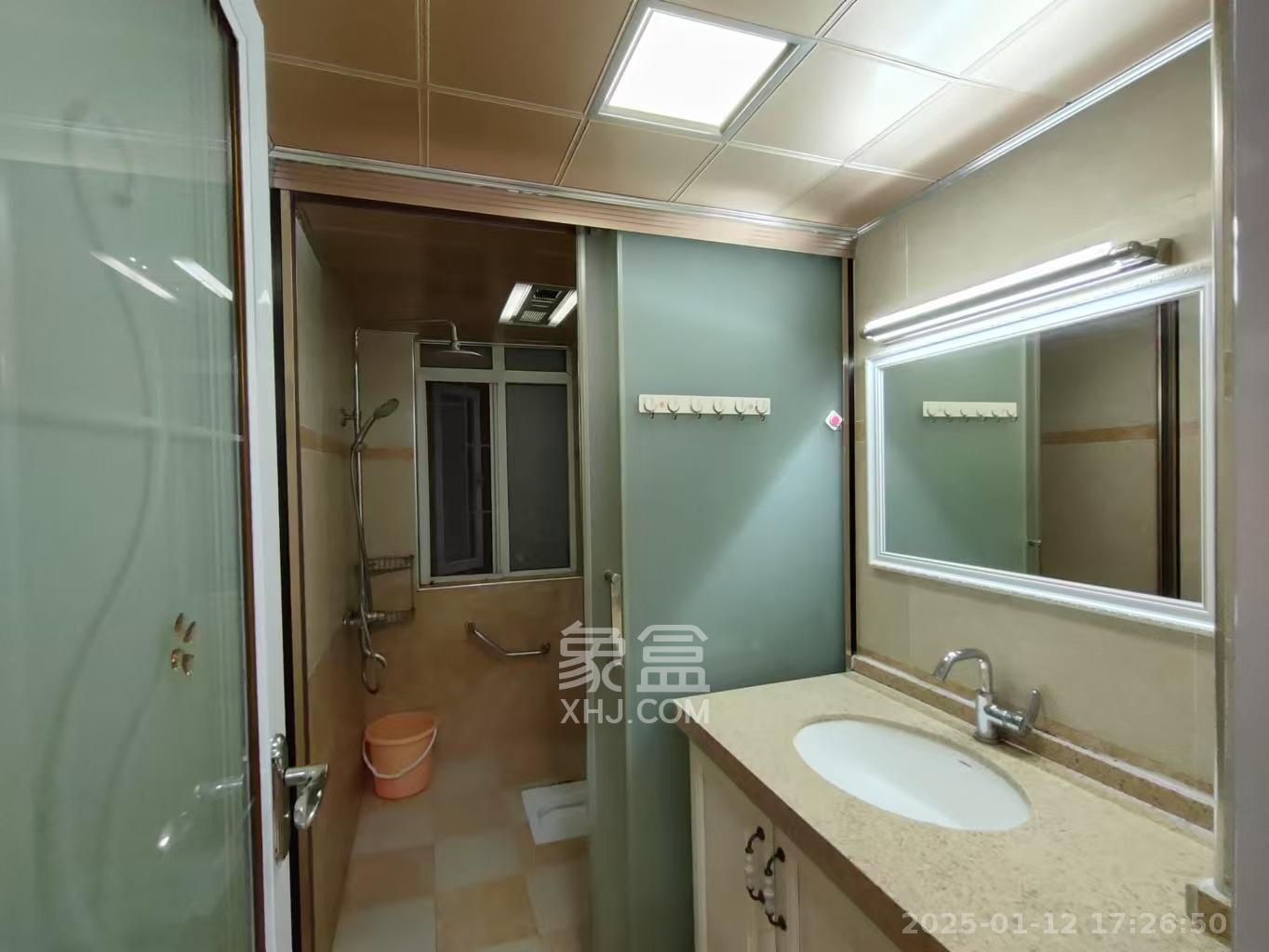 泊爱蓝湾  3室2厅2卫   3500.00元/月室内图