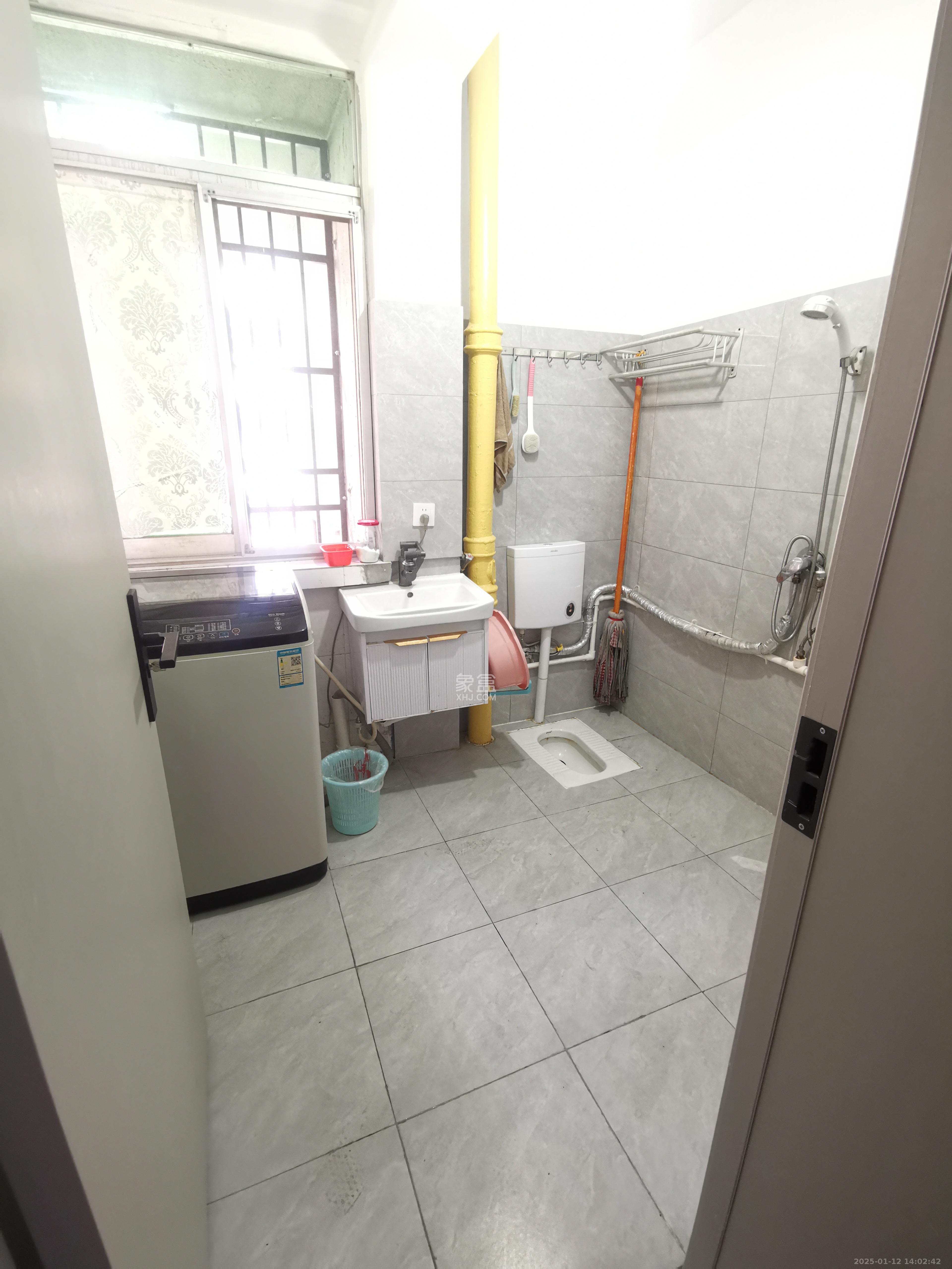 長沙市藥材公司宿舍（路邊井49號）  2室1廳1衛(wèi)   2500.00元/月室內(nèi)圖
