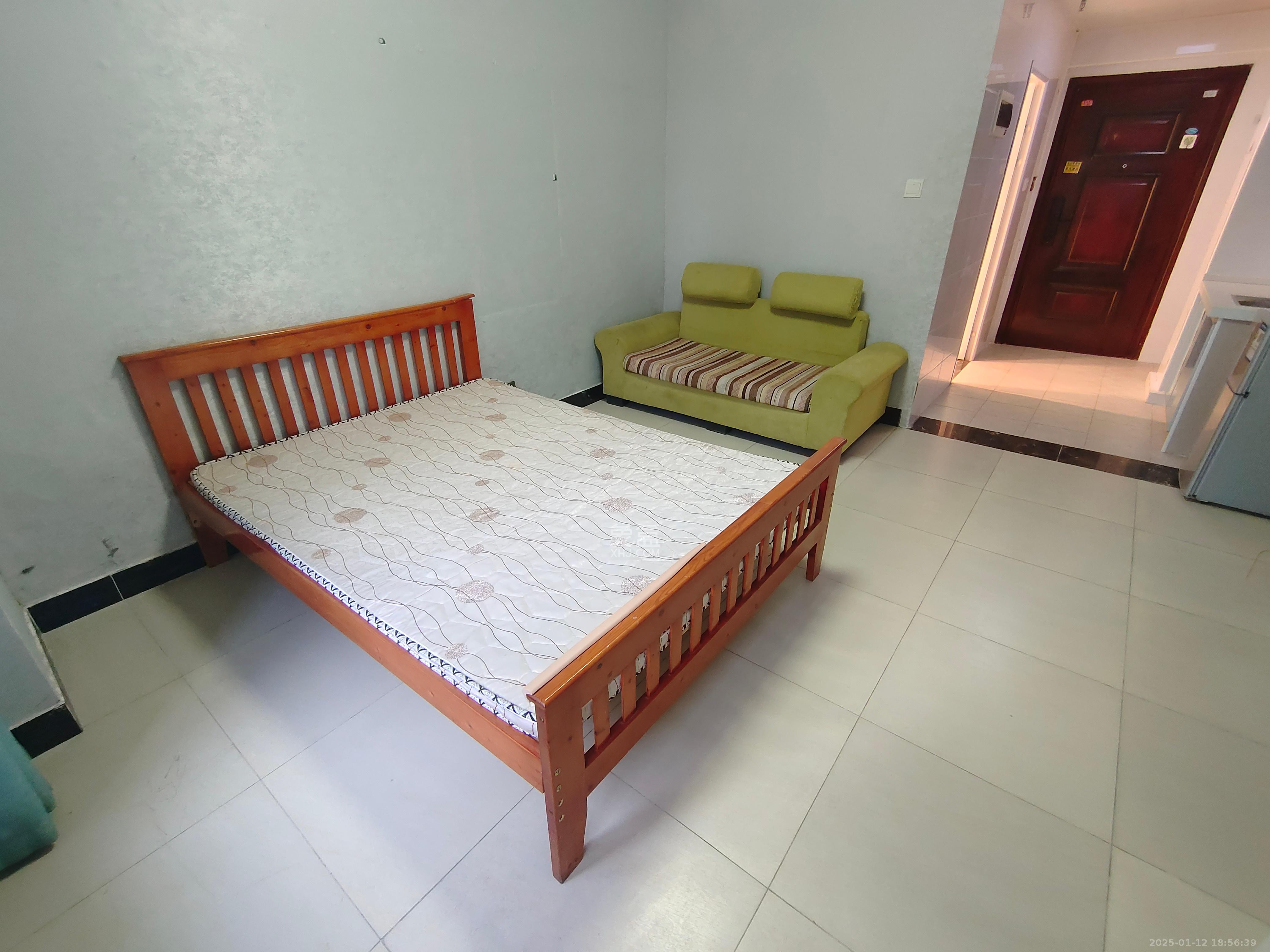 金南家园一期 3室2厅1卫 2100.0元/月 金南家园一期 3室2厅1卫 2100.0元/月室内图