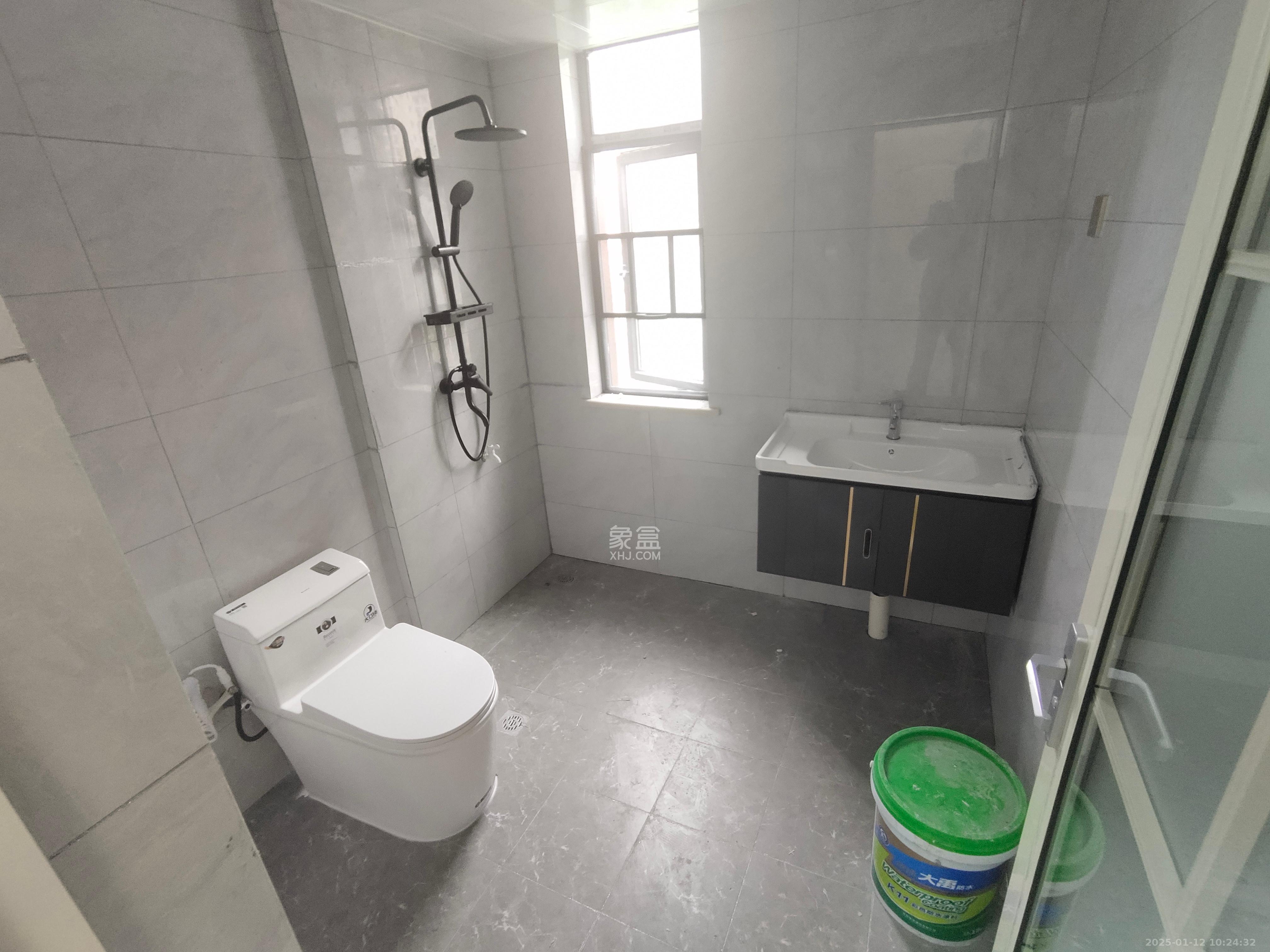 江山帝景哈佛 2室2厅1卫 2100.0元/月 江山帝景哈佛 2室2厅1卫 2100.0元/月室内图