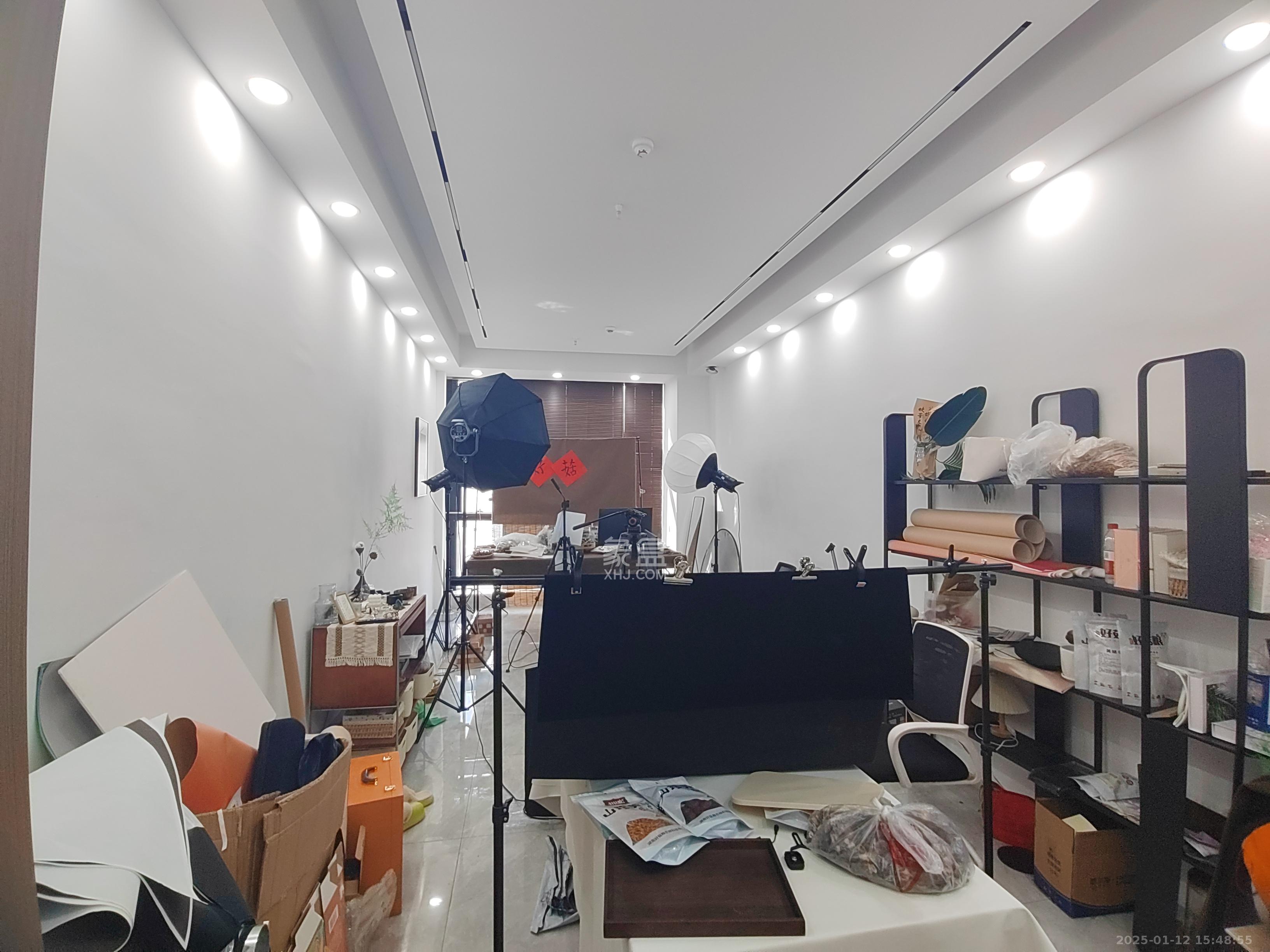 中一鲲出(鲲鹏府) 5室1厅1卫 22000.0元/月 中一鲲出(鲲鹏府) 5室1厅1卫 22000.0元/月室内图