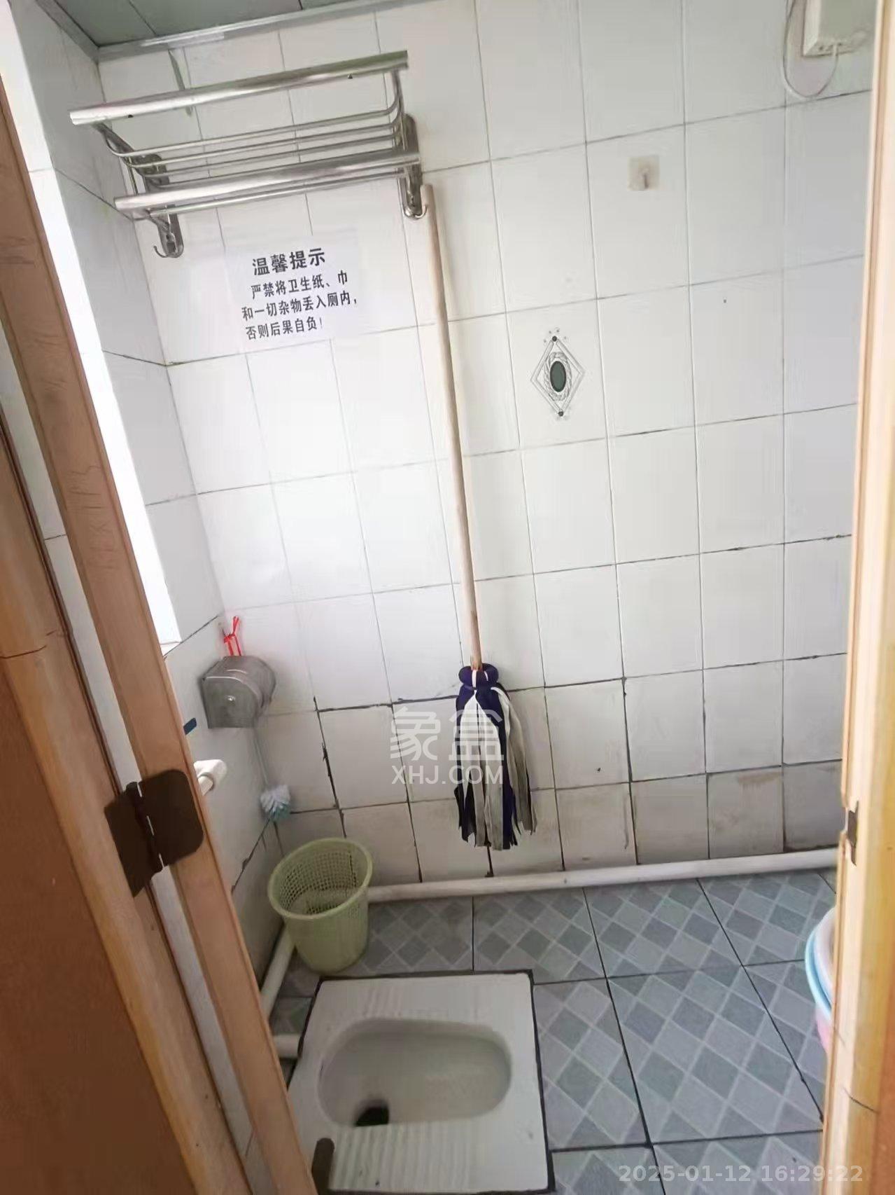 市城建开发公司文艺路宿舍  3室1厅1卫   1800.00元/月室内图