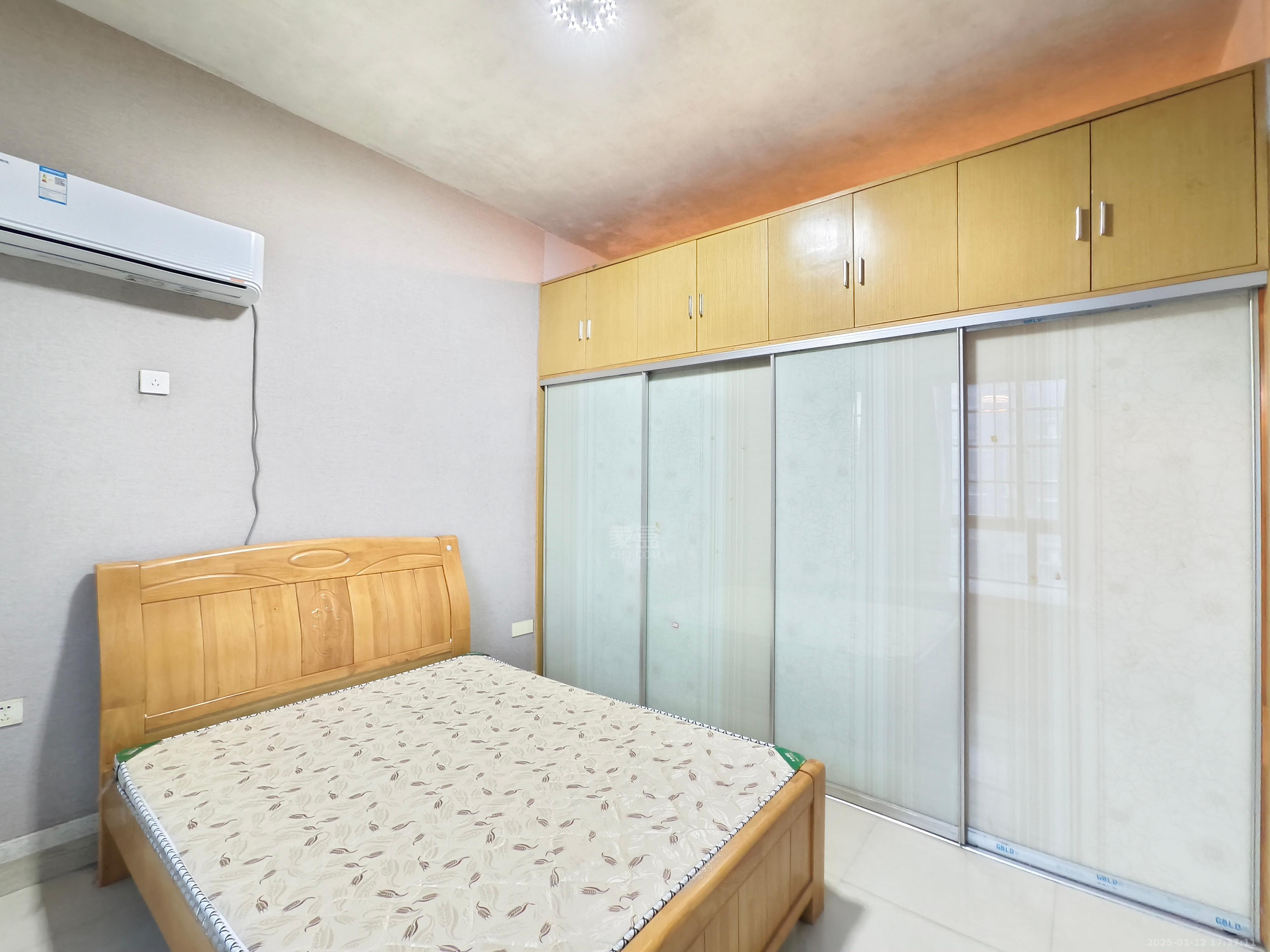 慈善大厦  1室1厅1卫    1000.0元/月 慈善大厦  1室1厅1卫    1000.0元/月室内图