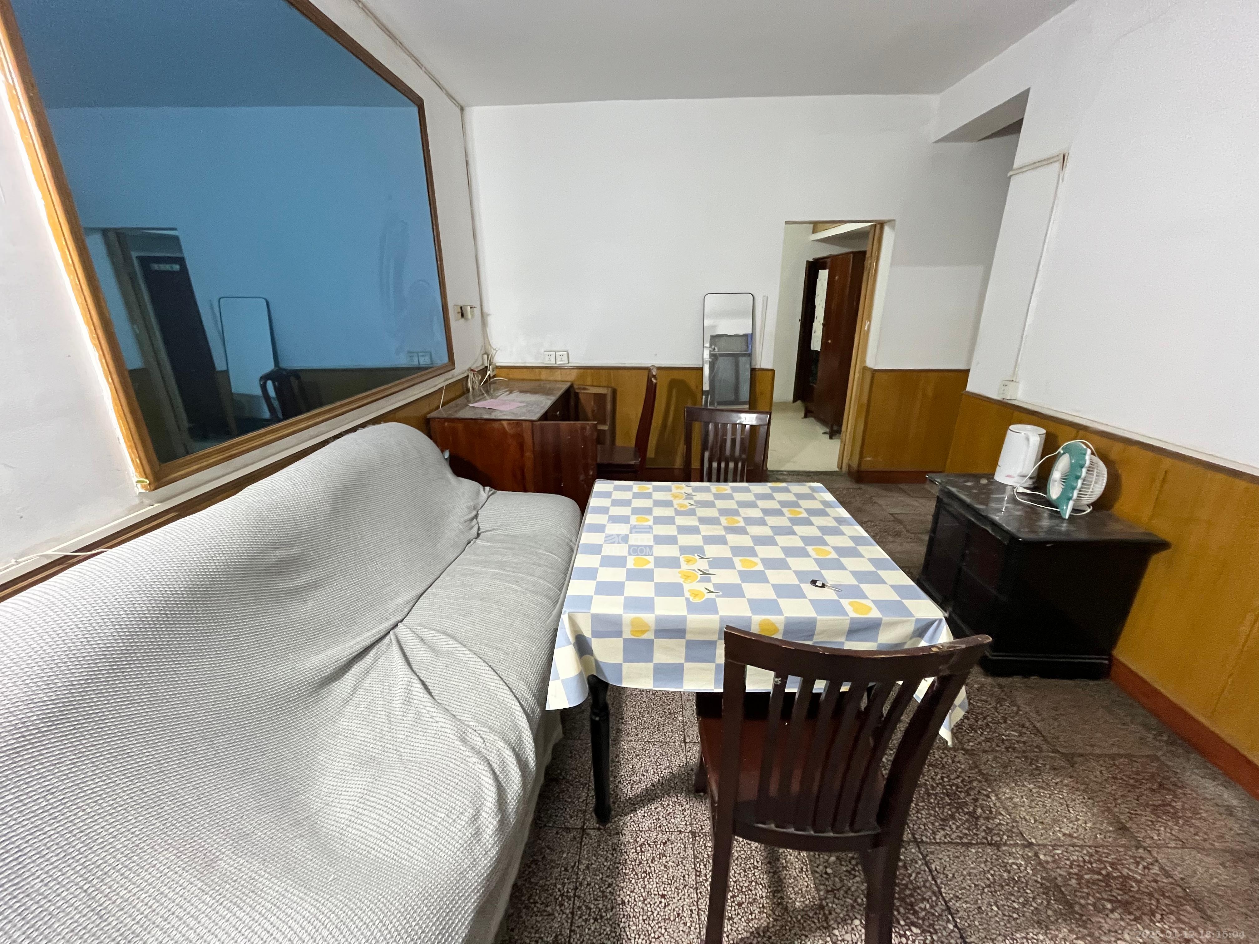 红旗区四片 2室1厅1卫 1300.0元/月 红旗区四片 2室1厅1卫 1300.0元/月室内图